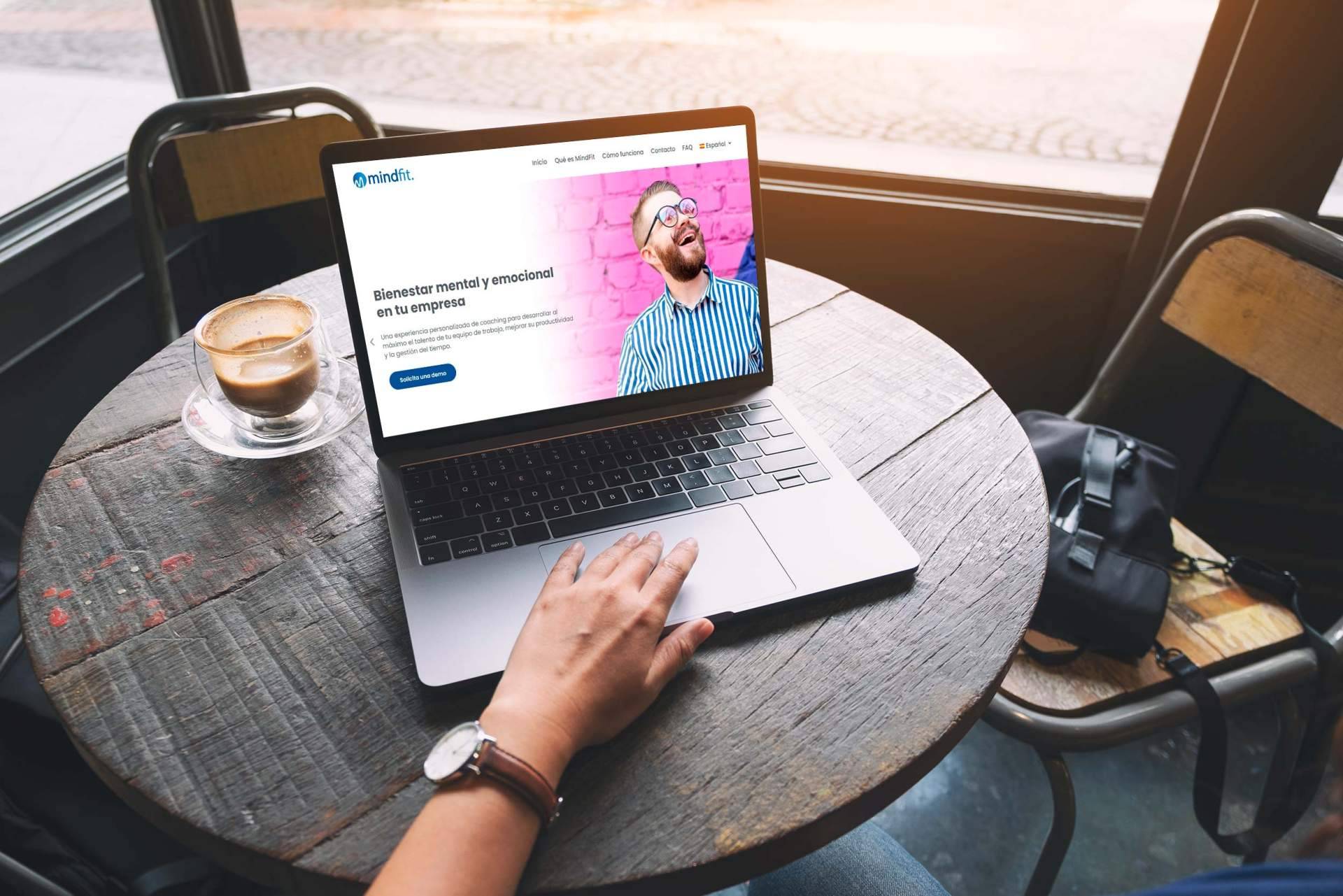 Alcanzar el bienestar corporativo con MindFit, una plataforma de psicología online