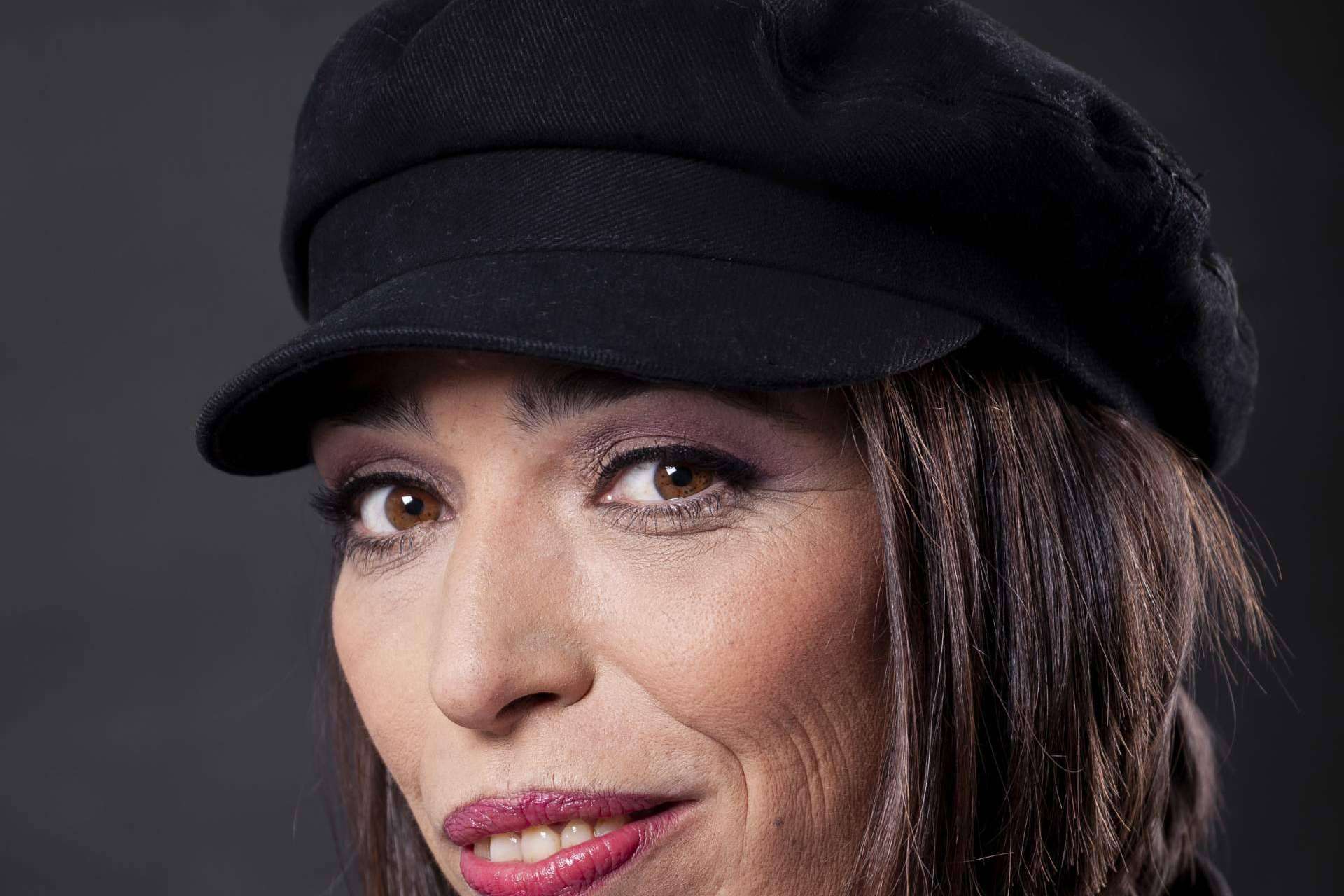 Paty Liñán, la escritora que salta a la fama con Llueve en los Columpios