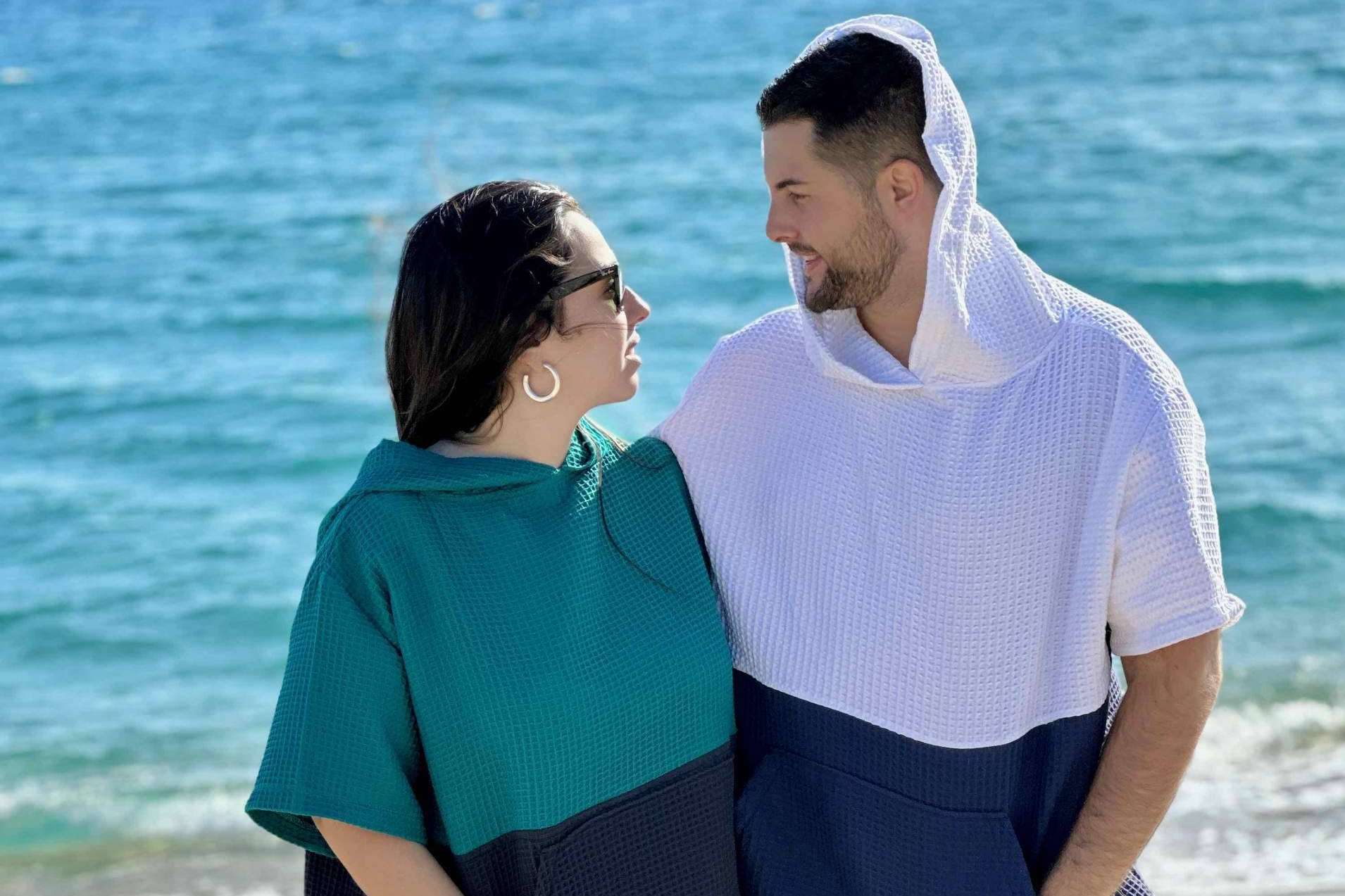 Comprar ponchos de surf personalizados con Grupo Rotex