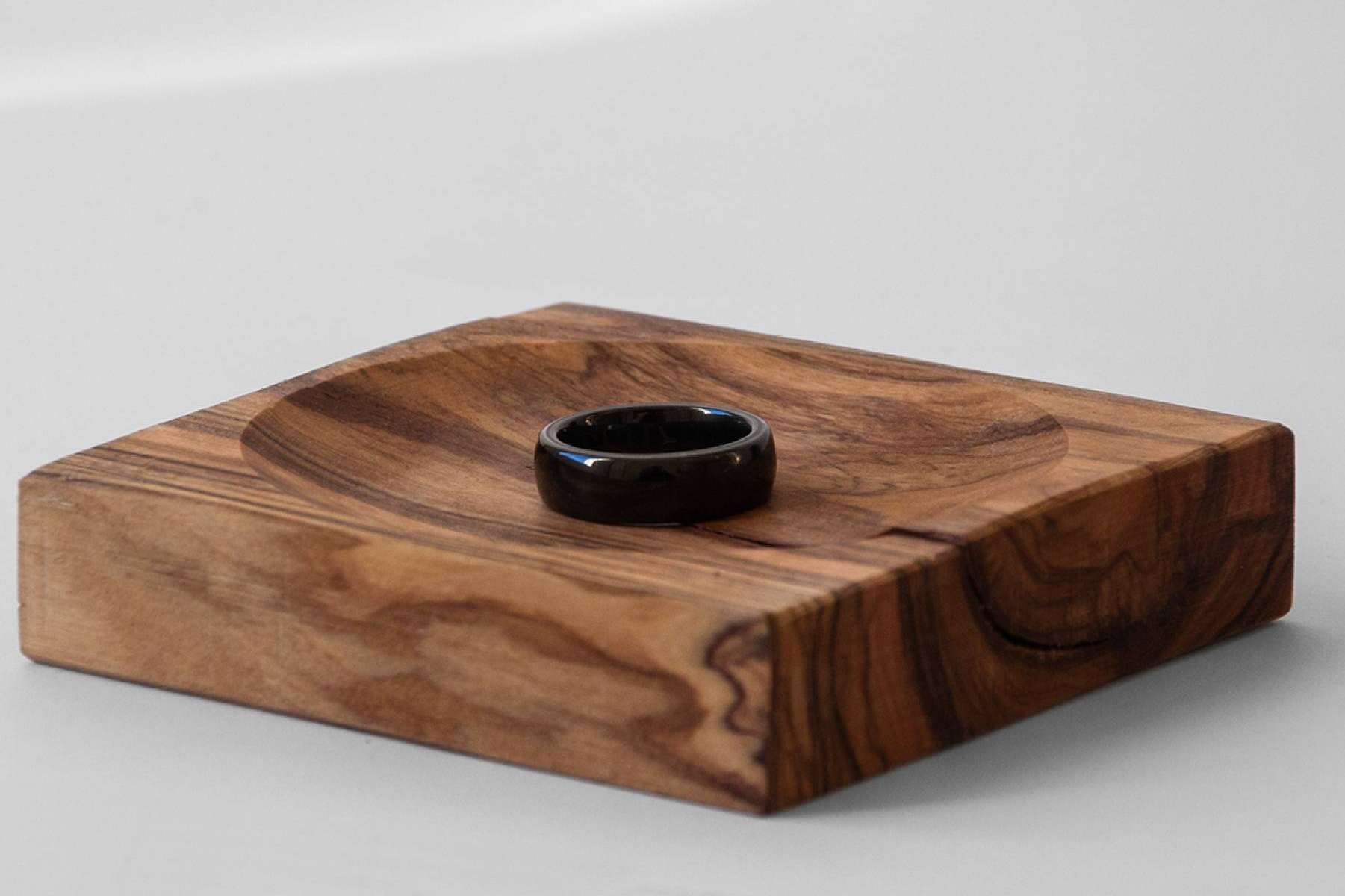Rikki presenta su anillo para pagar diseñado para adolescentes