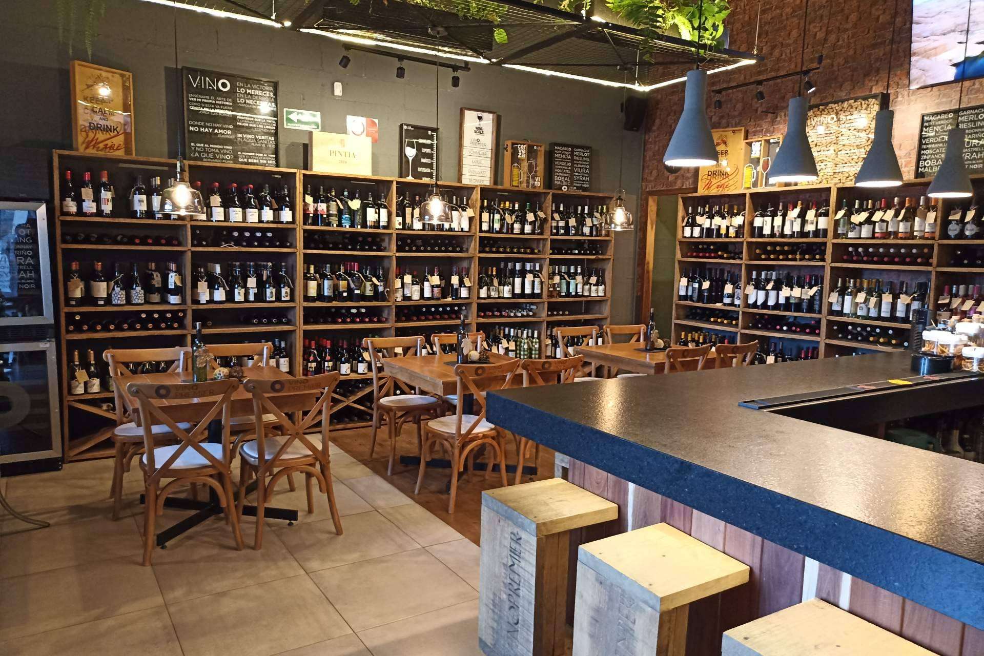El servicio experiencial con las catas de vino, cervezas y destilados de Vinopremier