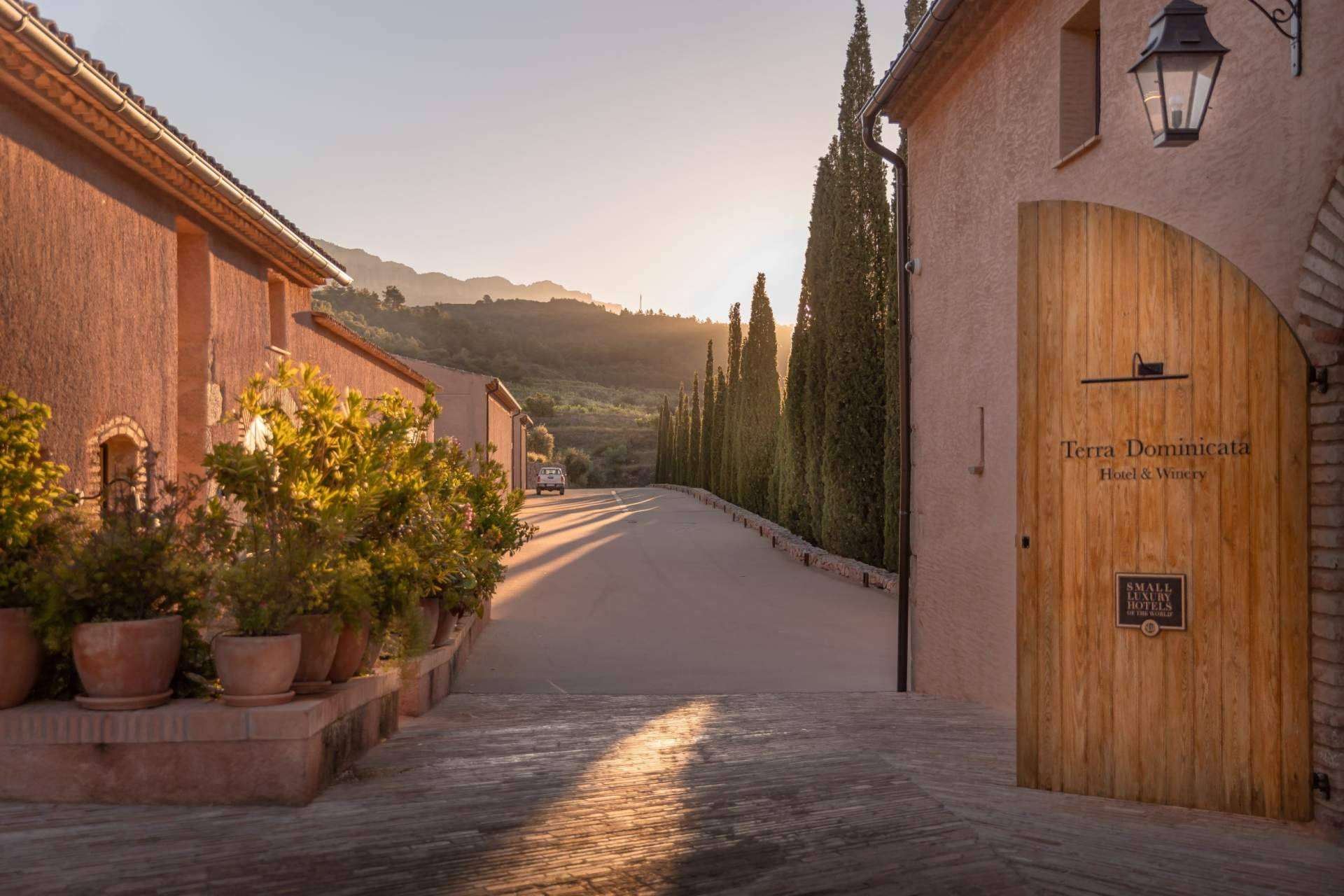 En el Hotel Terra Dominicata es posible tener escapadas románticas para desconectar de la rutina y reencontrarse con la naturaleza, la gastronomía y el vino