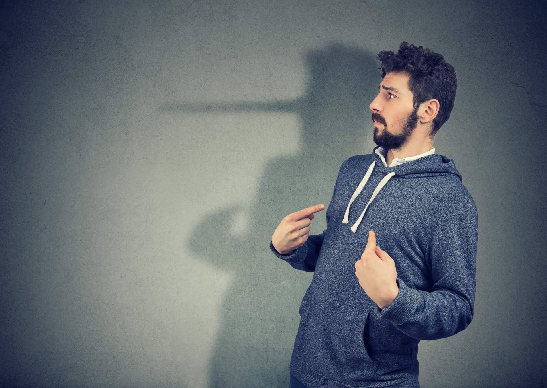 Body Language Detector ofrece un curso para aprender a detectar mentiras mediante el lenguaje corporal
