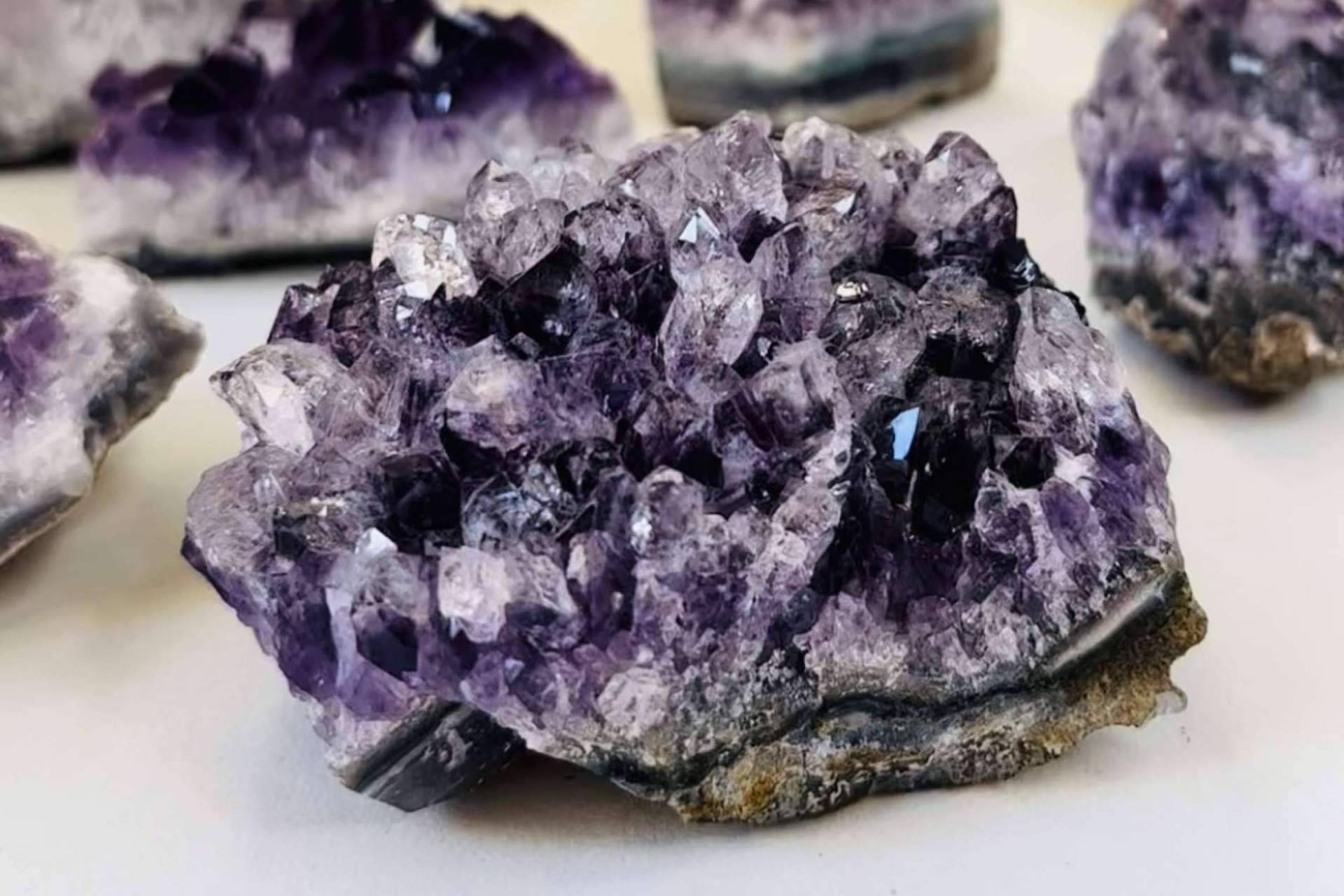 ¿Cuáles son los beneficios de los cuarzos, minerales energéticos, en el día a día?, con Moon&Amour