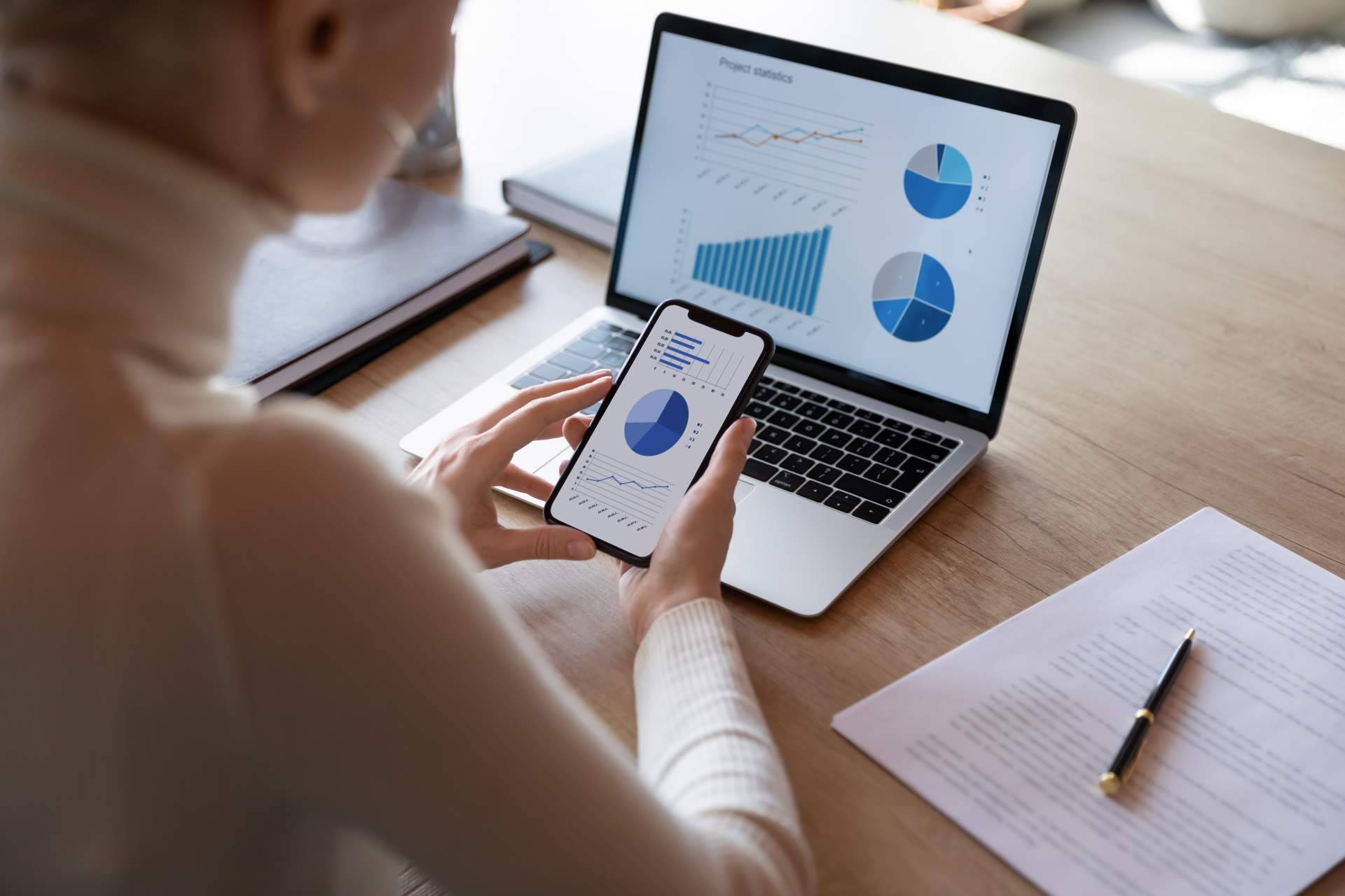Maximizar la productividad y la eficiencia de las empresas a través de los principios del método científico con Dobble Growth