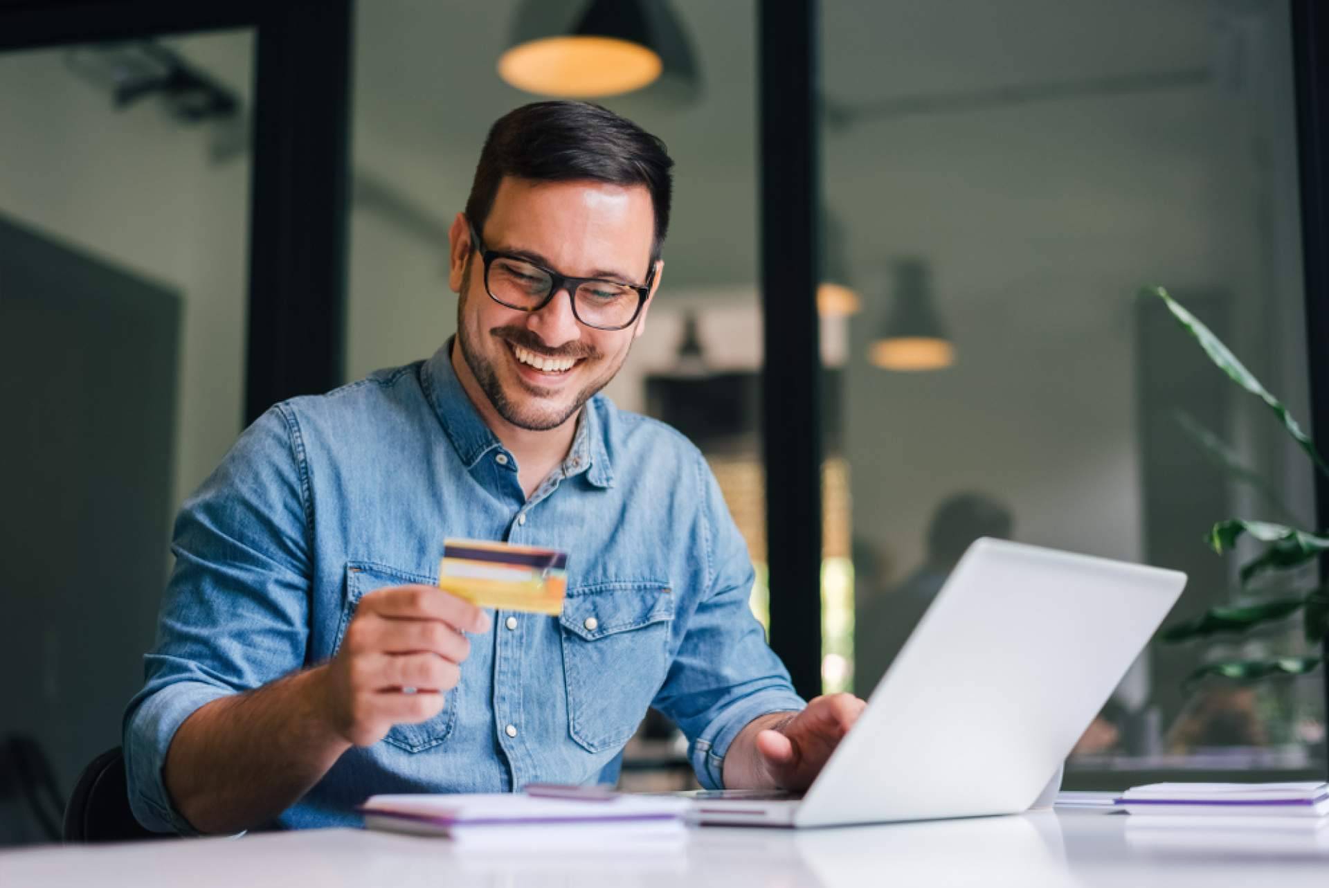 Las compras en internet permiten recuperar dinero, con Mi Club Wirsom