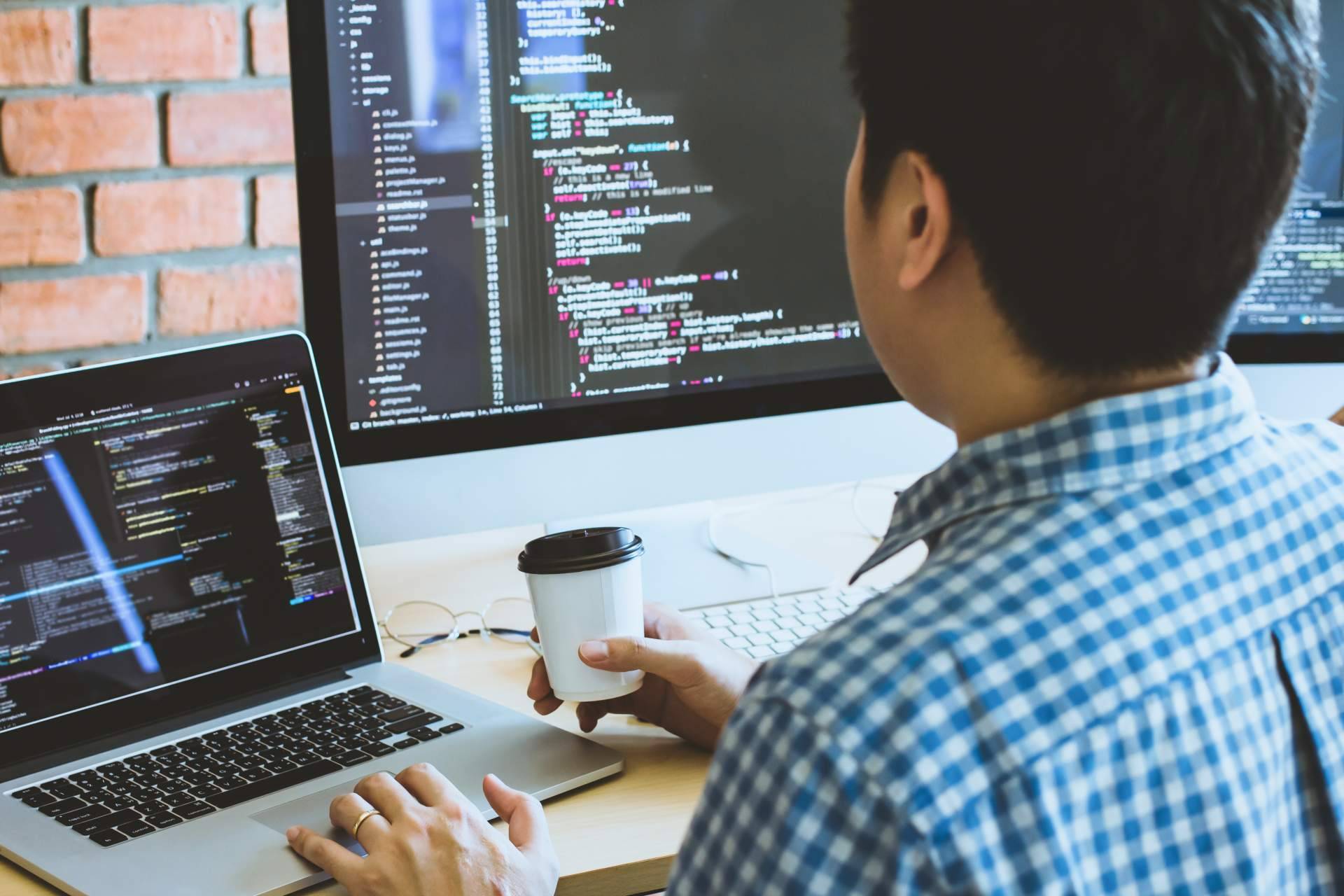 Los riesgos y consecuencias de no proteger la ciberseguridad de las empresas, por NOÁTICA Programadores Informáticos
