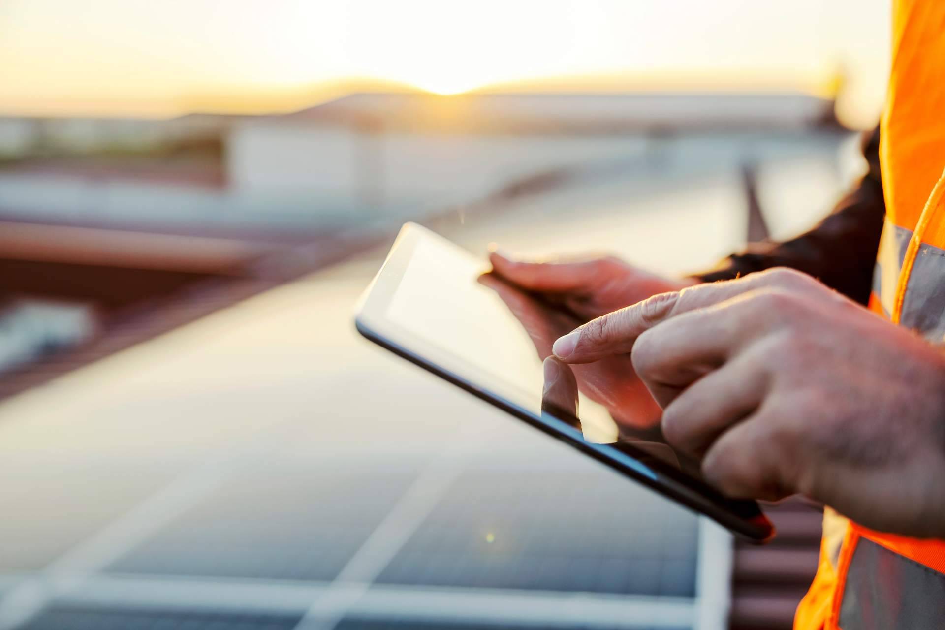 Solar Tres60 ofrece instalación de placas solares en viviendas unifamiliares