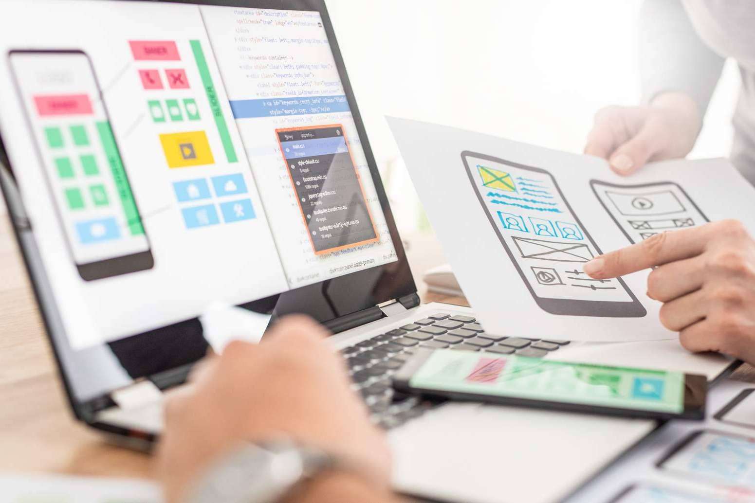 La empresa Nomascode ayuda a compañías y startups a desarrollar aplicaciones móviles y web de manera rápida, con un diseño adecuado y a un coste mínimo