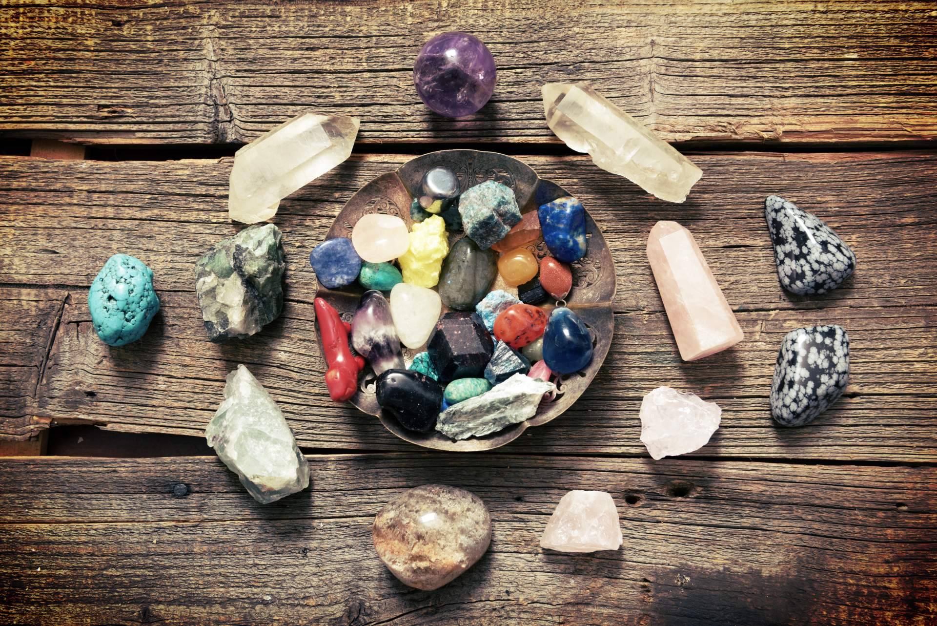 Piedras naturales para cada horóscopo, disponibles en Tierra de Gemas