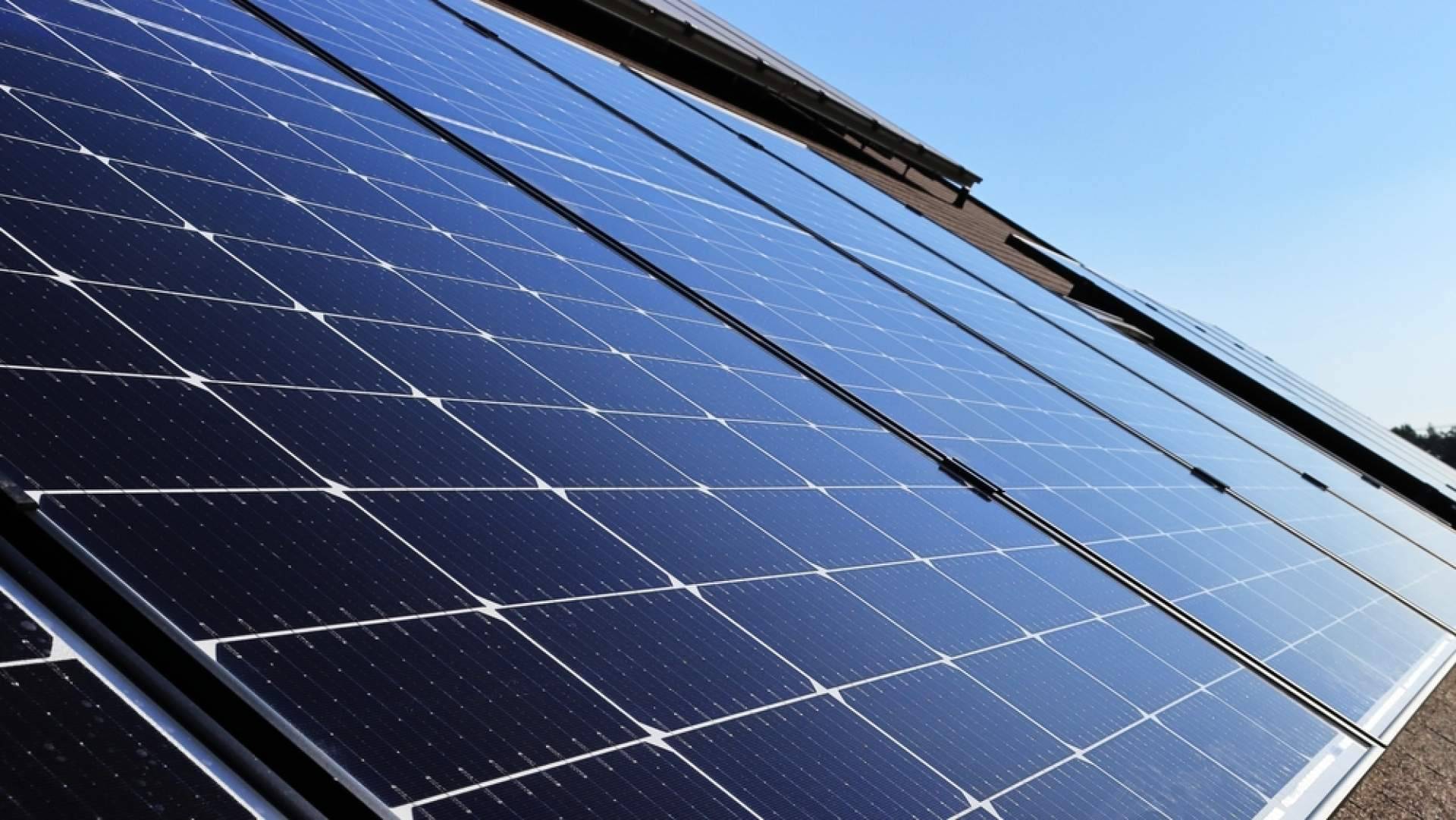 Instalar aerotermia como tecnología en edificios y hogares de la mano de Solar Placa