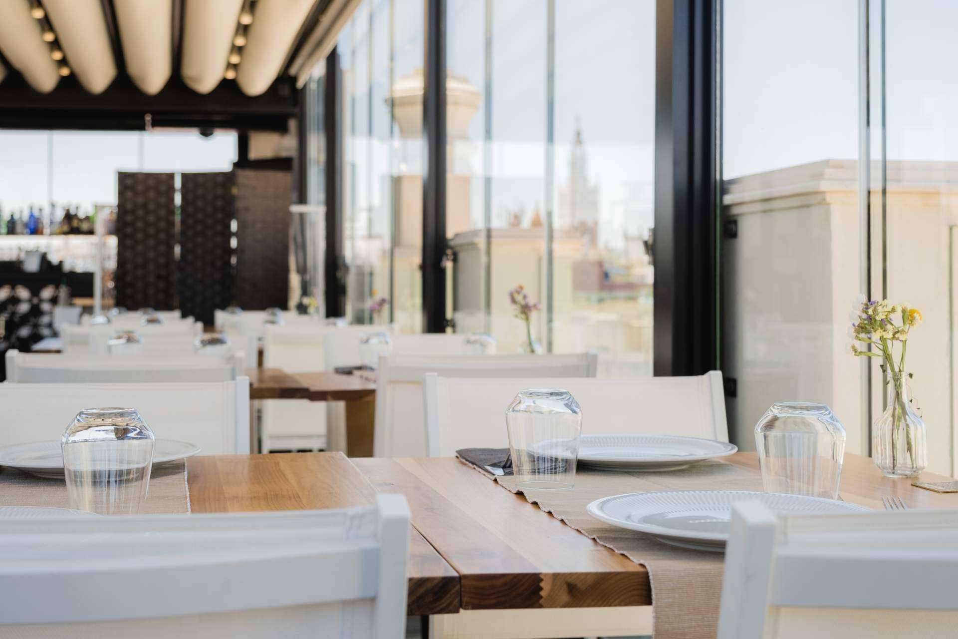 Descubrir la magia de Recoveco, la opción ideal de restaurante con terraza en Sevilla