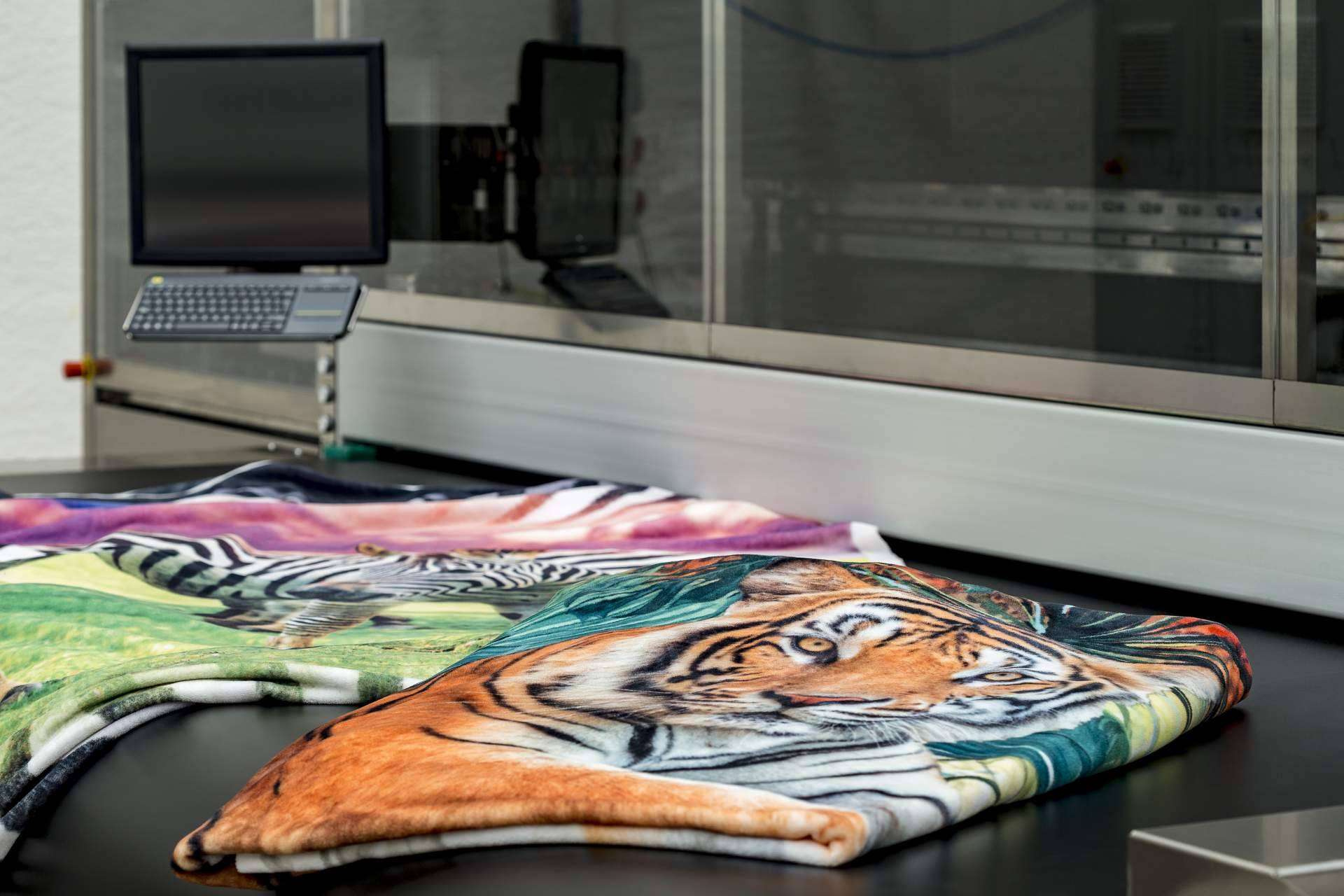 KERAjet ofrece maquinaria para la impresión digital textil en España