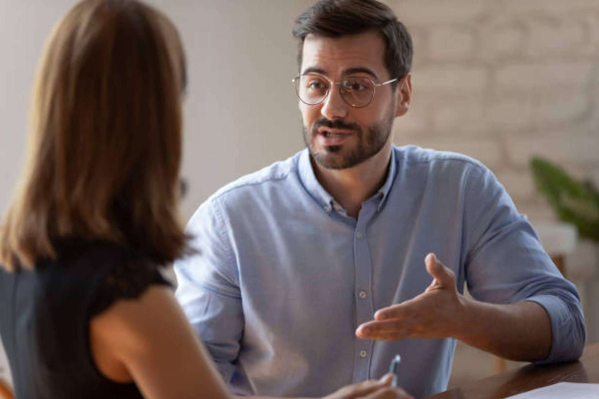 Cómo mejorar la comunicación asertiva con la pareja o en el trabajo