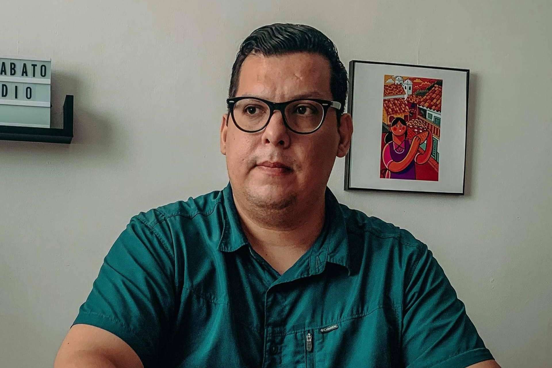 El reconocido caricaturista Luis Barahona, 'Garabato Studio', lleva su trabajo a Vox Populi HN