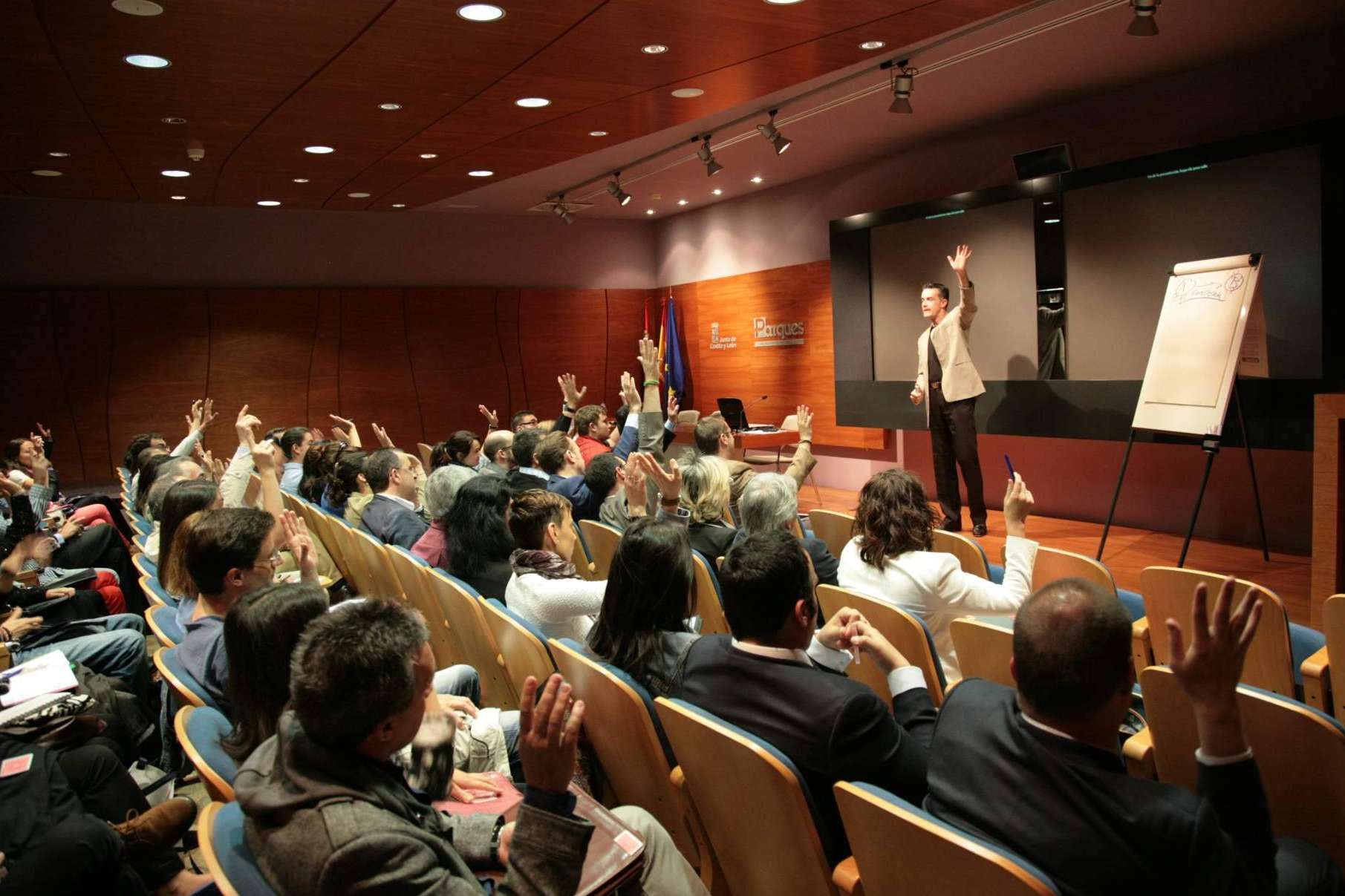 Cómo vencer el miedo y hablar bien en público con Helpers Speakers