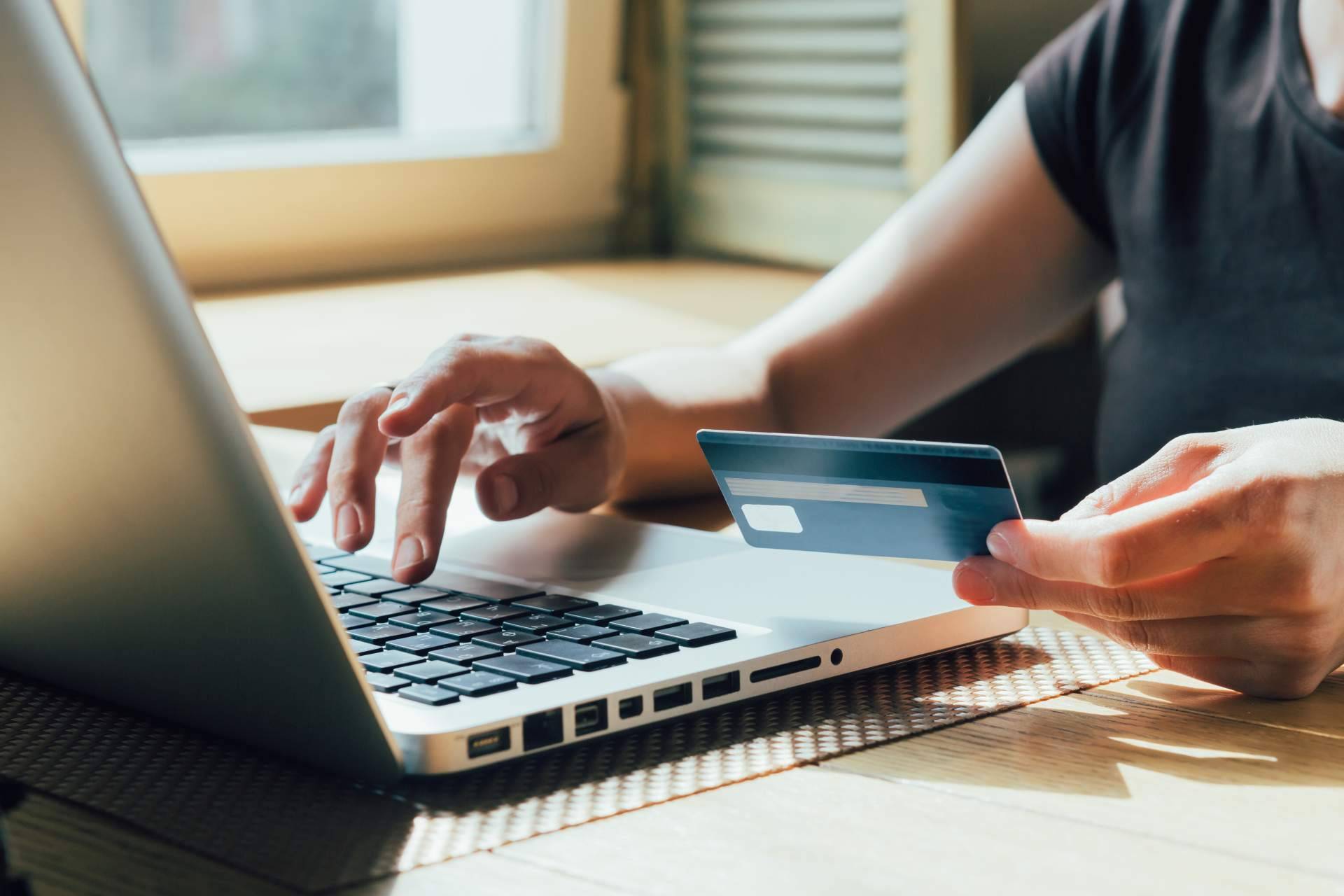 Devuelving, una franquicia de tiendas online desde casa