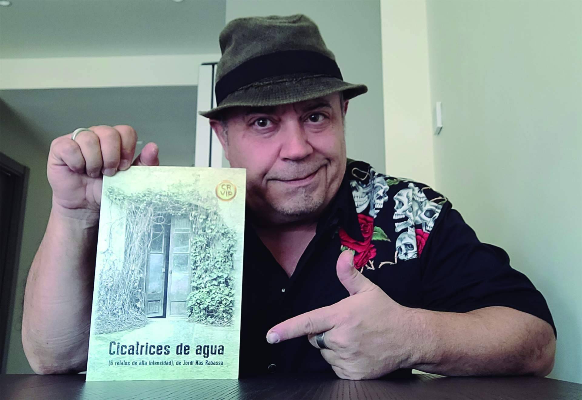 Jordi Mas Rabassa publica ‘Cicatrices de agua’, un conjunto de seis relatos que muestra las luces y sombras de todo ser humano