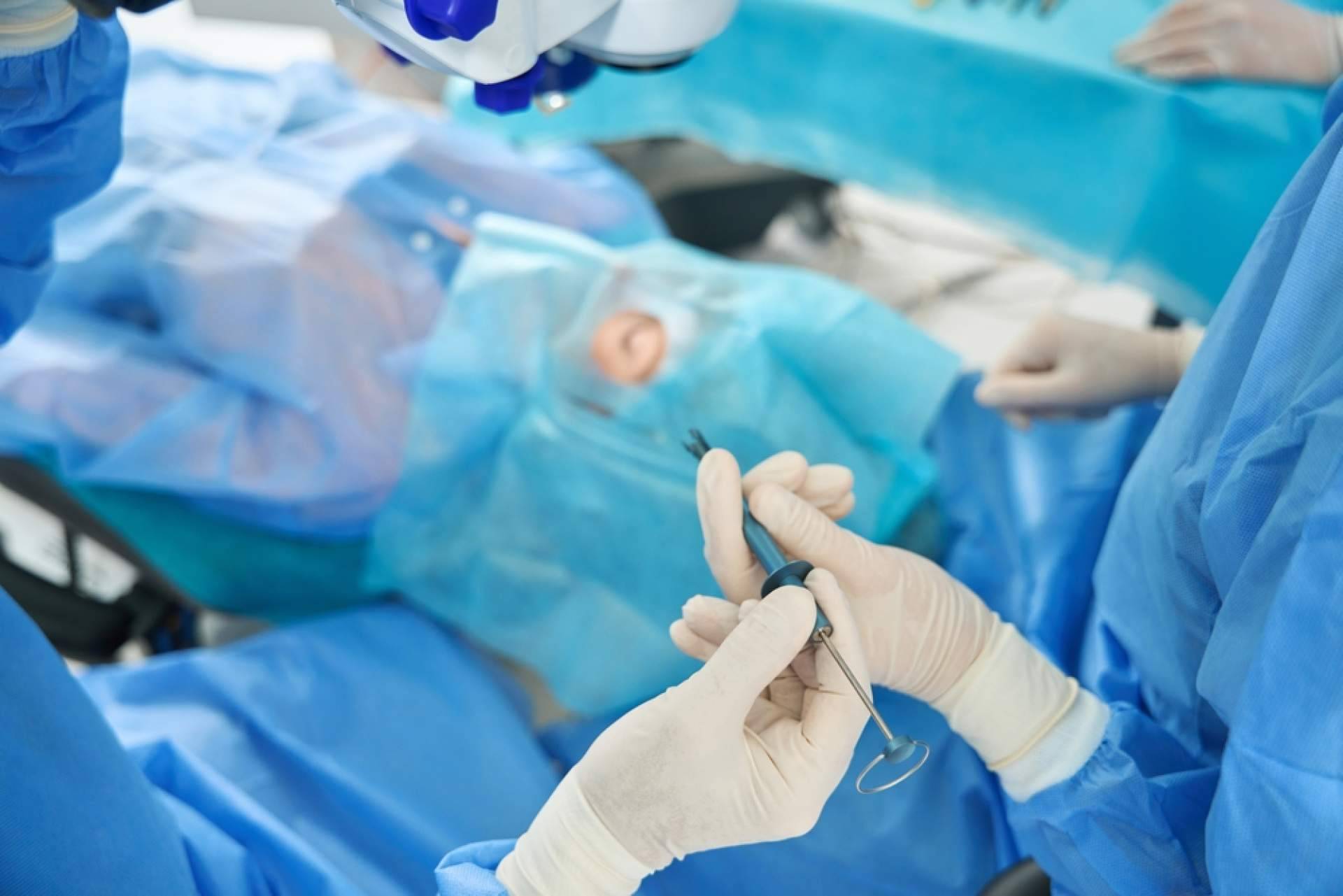 Técnicas de cirugía refractiva, Lasik y FemtoLasik, con el Departamento de Oftalmología del Hospital Universitario Dexeus