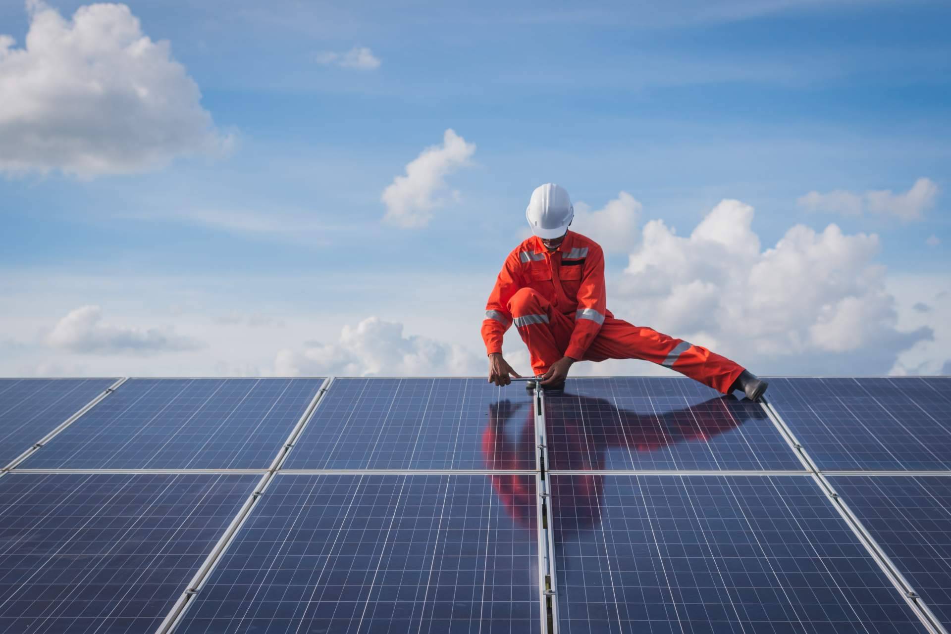 Instalaciones fotovoltaicas y puntos de recarga a interés 0 de la mano de Multienergía Verde