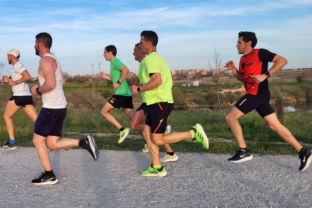 Running Móstoles, la escuela de running en Arroyomolinos que ofrece planes de entrenamientos para correr 100 % online