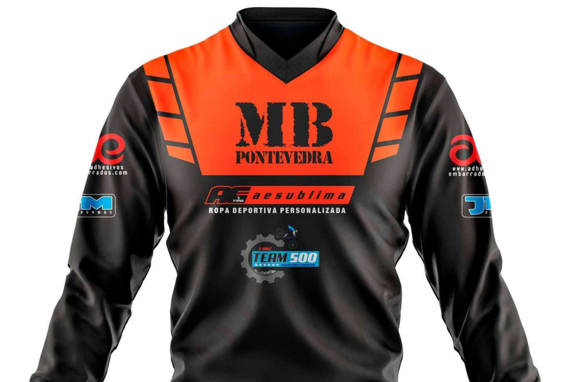 ADHESIVOSEMBARRADOS dispone de un extenso catálogo de camisetas y chalecos para moto