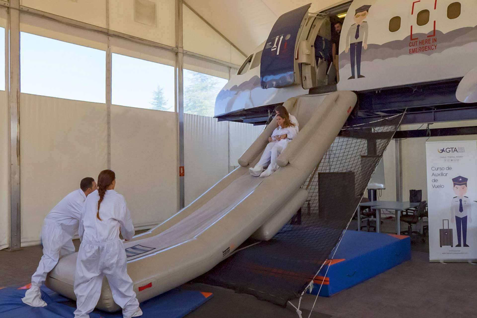 Las preguntas frecuentes sobre la formación de auxiliar de vuelo, por Global Training Aviation