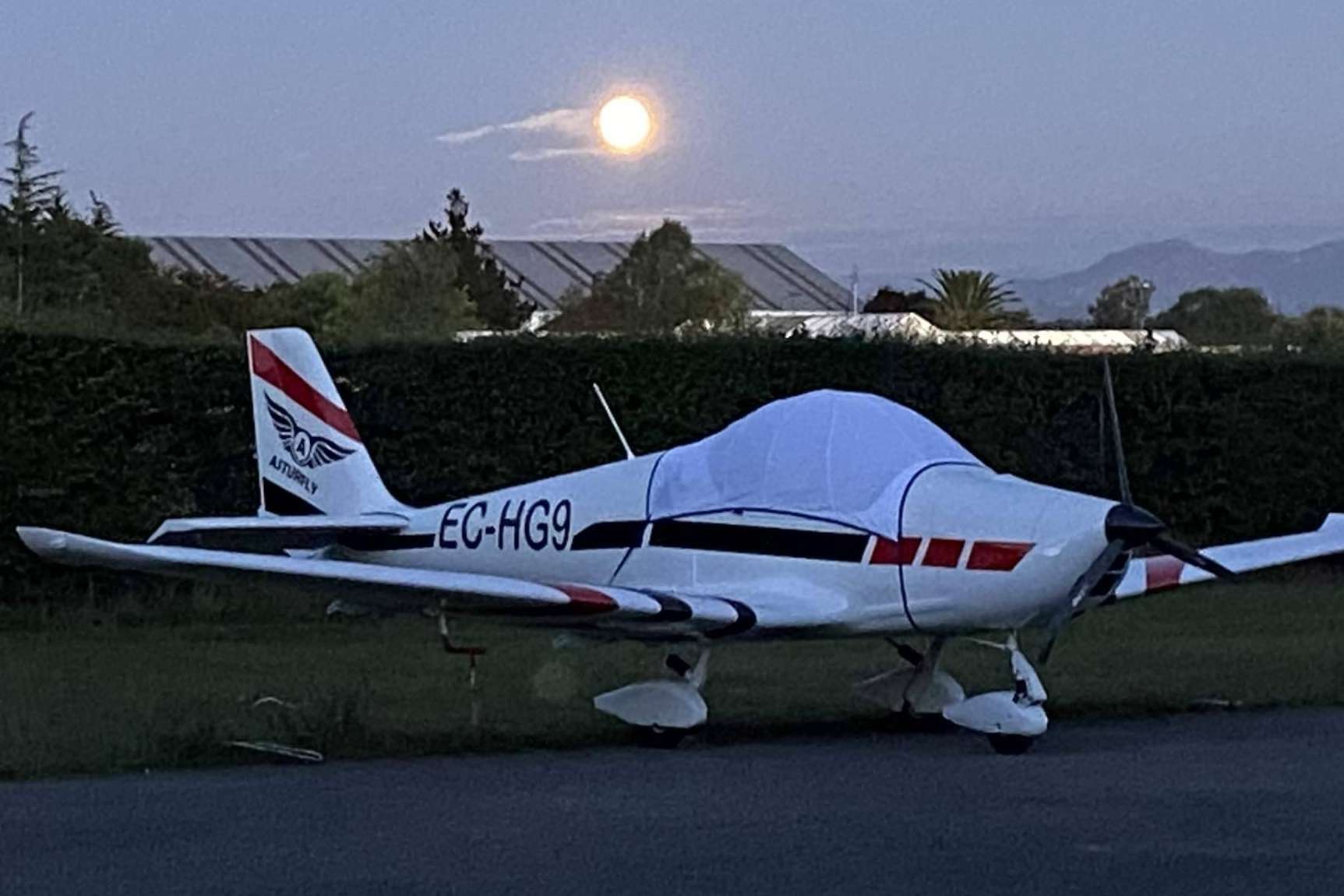 Aterrizar un avión sin tener ni idea de volar, ¿es posible?