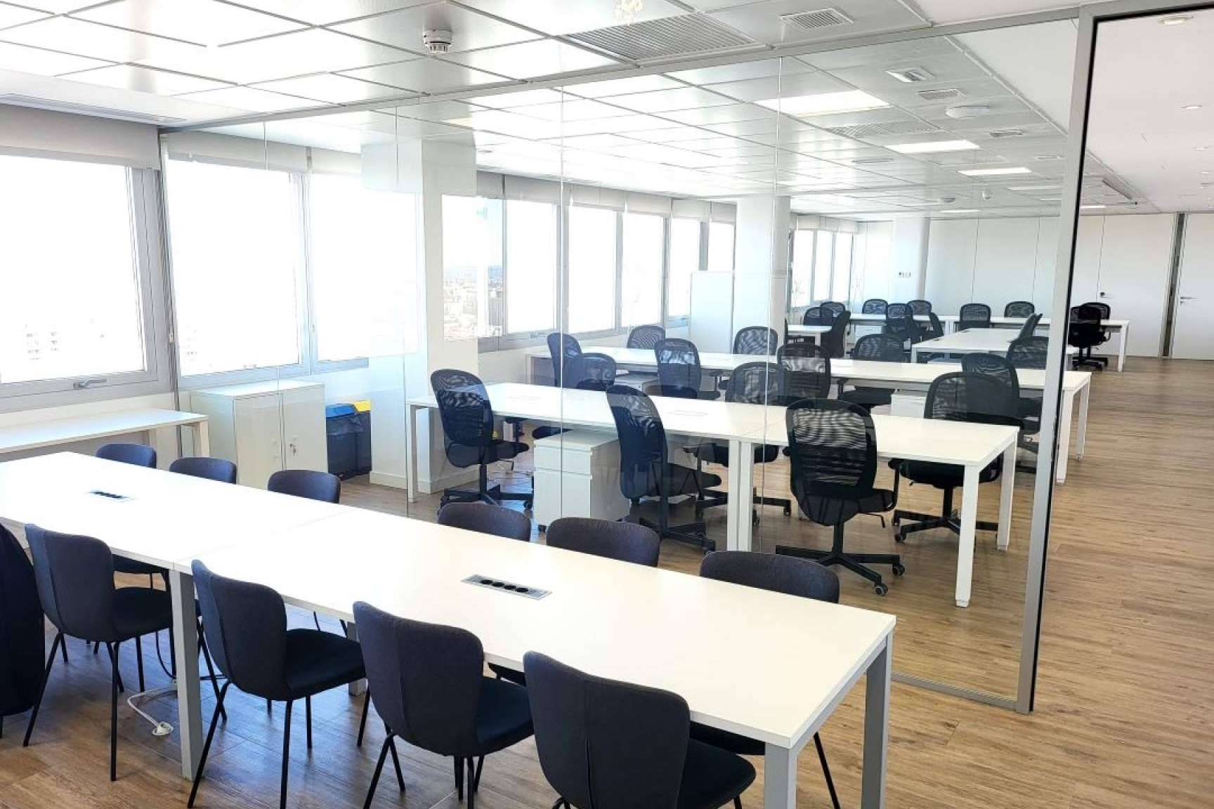 En qué se diferencian los centros de negocios de la oficina tradicional, según Atrium