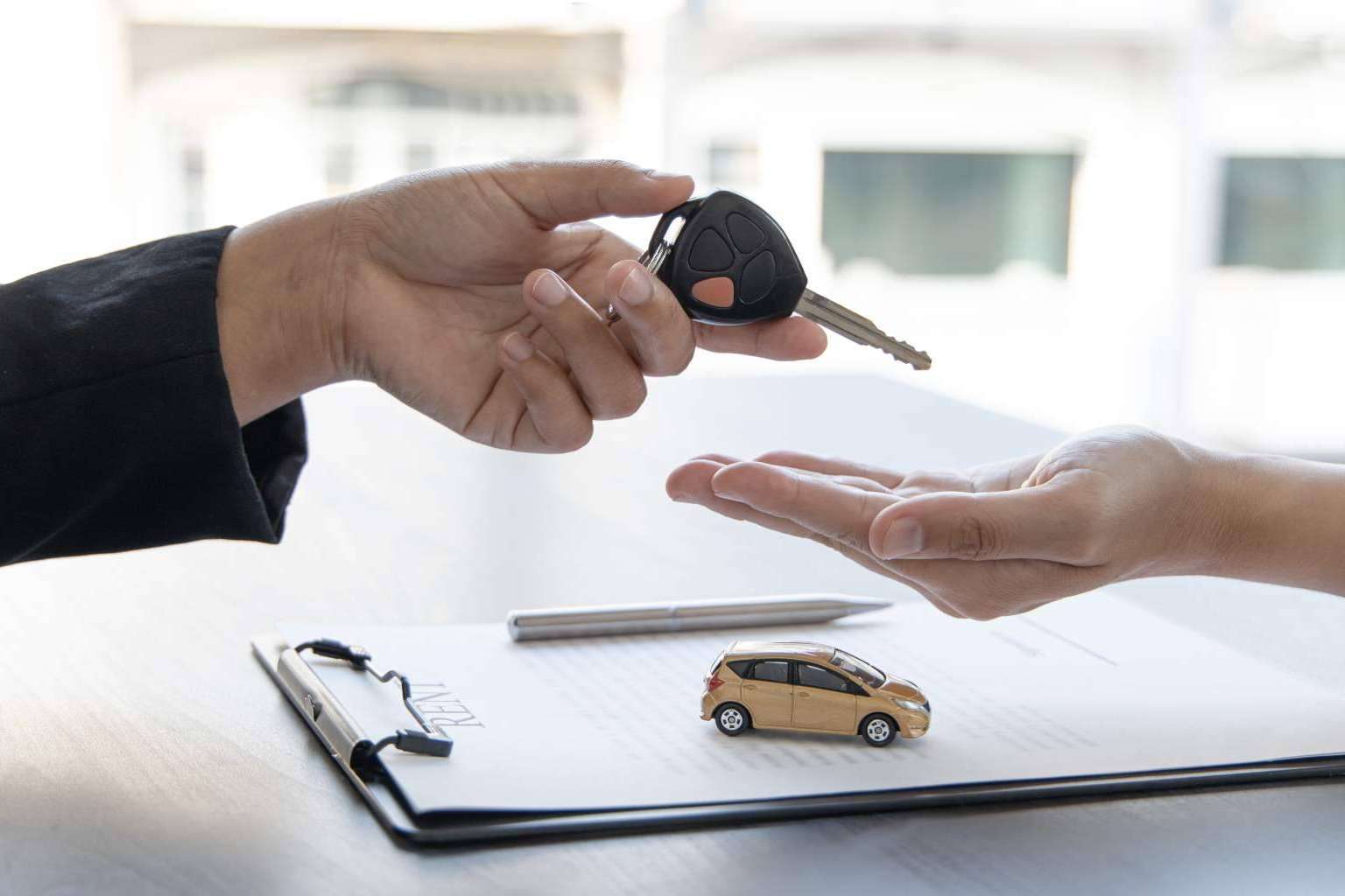 Coche Renting habla sobre el futuro de las compañías de coches de renting en España