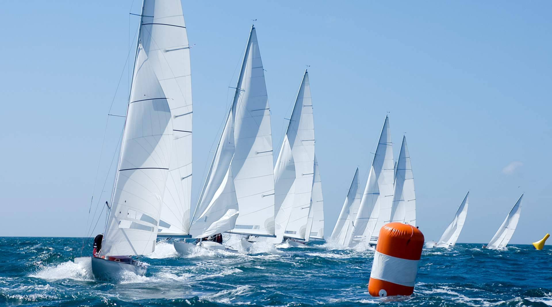 4ª regata solidaria por la igualdad, con la colaboración de Helpers Speakers