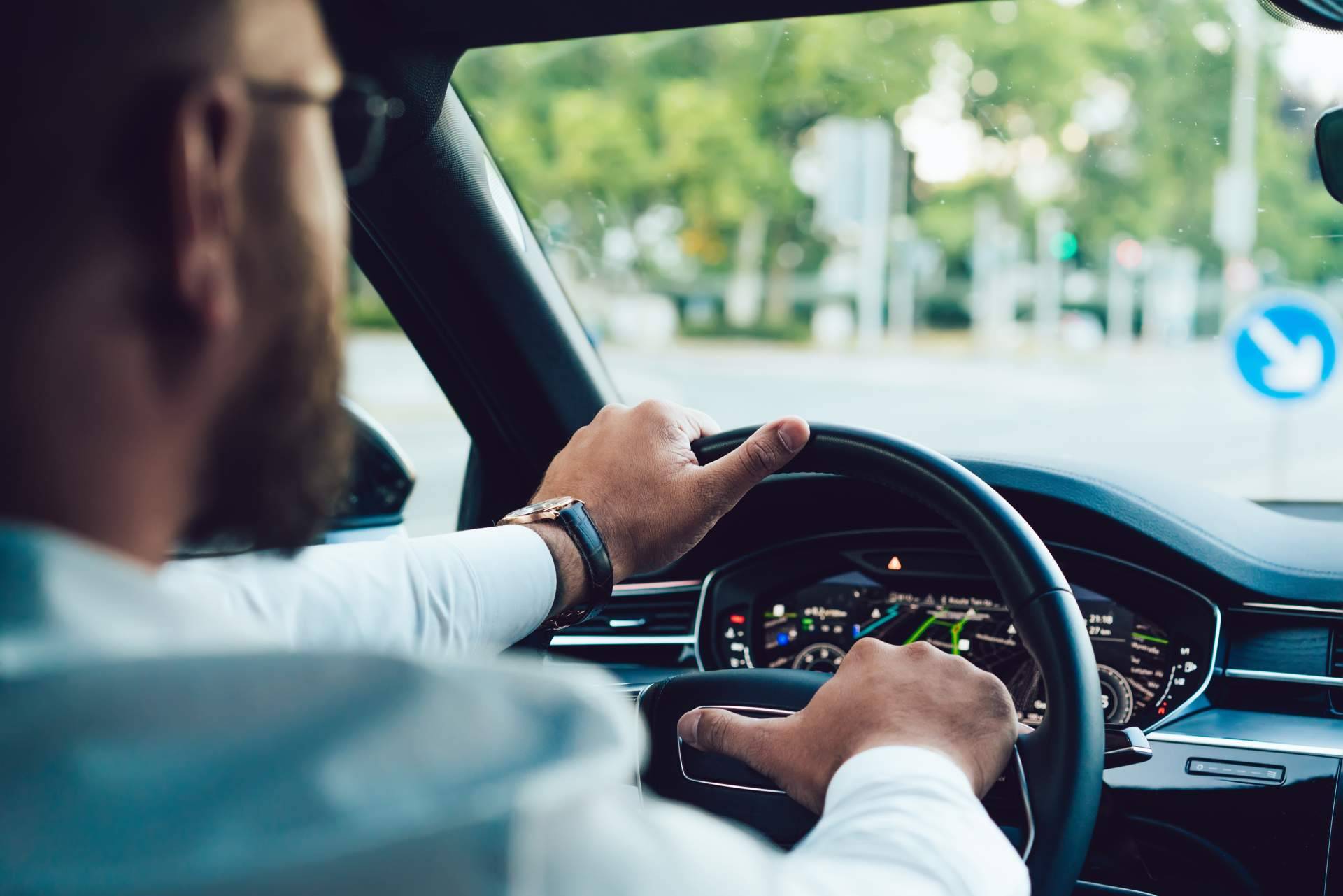 Radikal Emotion es una marca de ropa de hombre y mujer para los amantes del motor