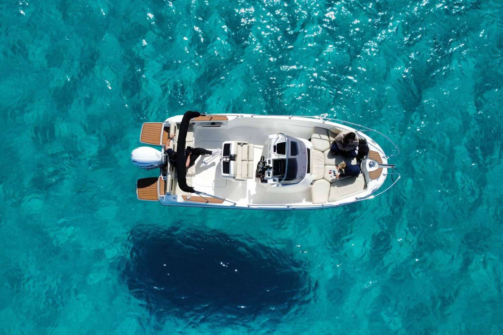 Descubrir Menorca con las excursiones privadas en barco de Nautic Charter Menorca
