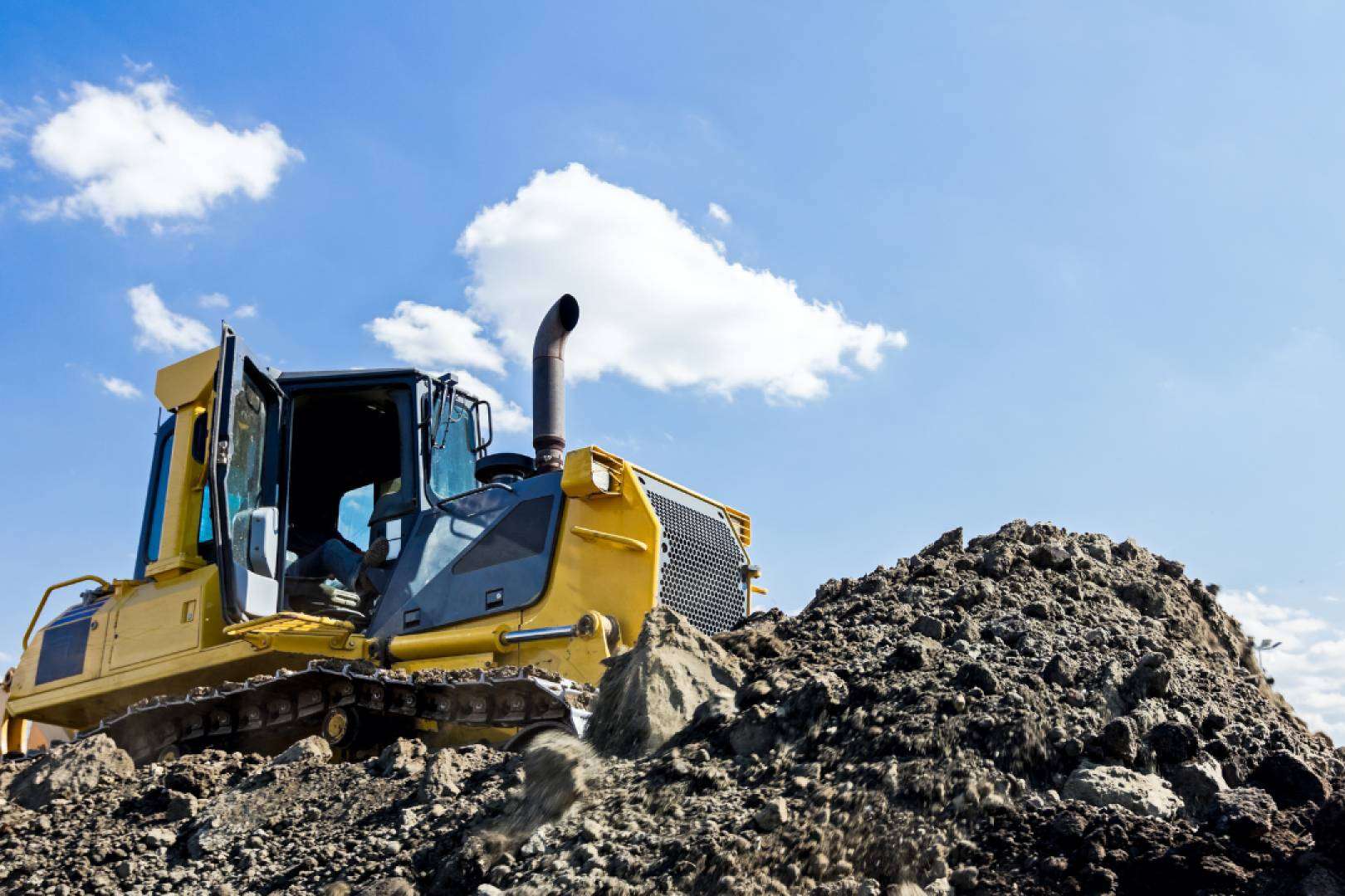 Alquilar maquinaria de construcción, una tendencia en crecimiento con elalquilador.com