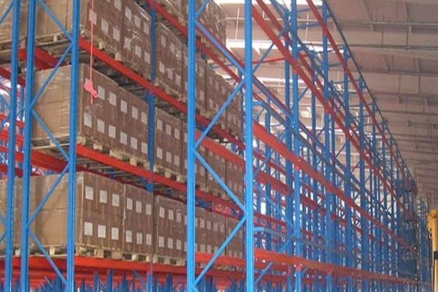 Los racks para almacenamiento que ofrece Brizuela y sus ventajas