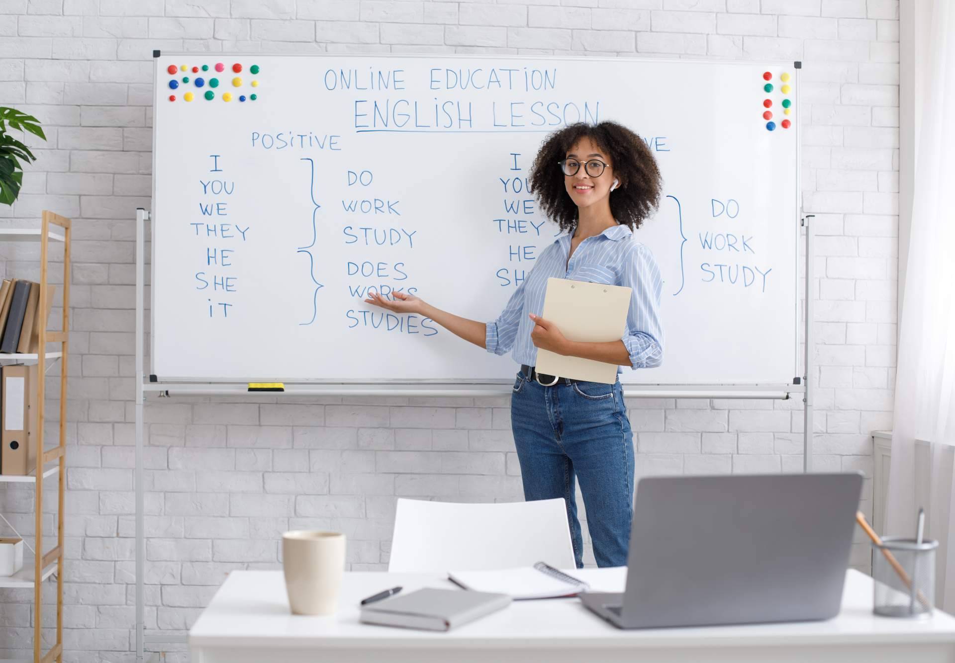 La importancia de tener títulos de inglés oficiales en España, por KiwiHopp