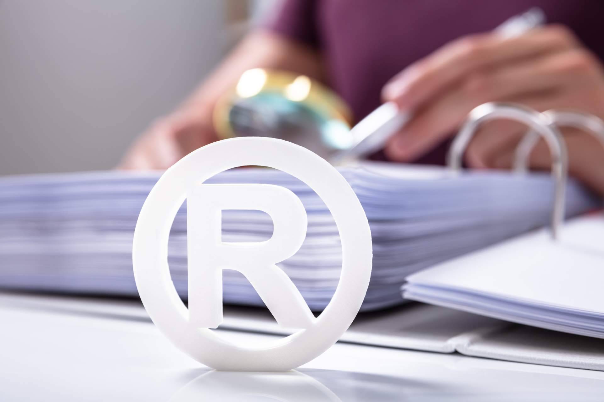 Proteger las marcas comerciales y activos intelectuales con la ayuda de iMarcas
