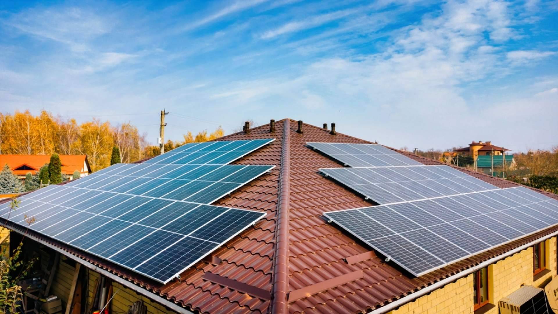 Acierta Eficiencia cuenta con especialistas en instalación placas solares
