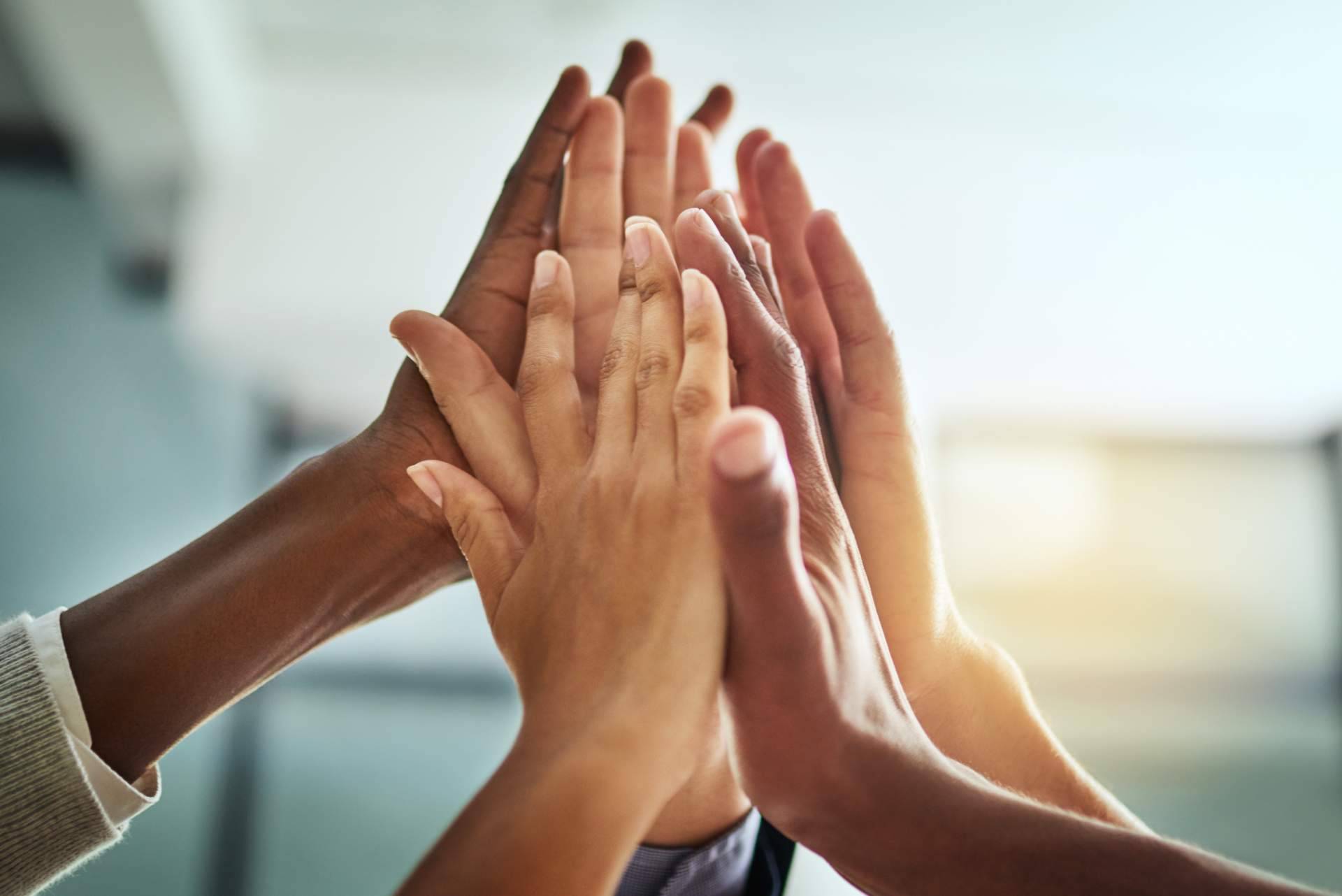 Las compañías deben redefinir la experiencia de los empleados para mejorar su satisfacción y fidelizar el talento humano