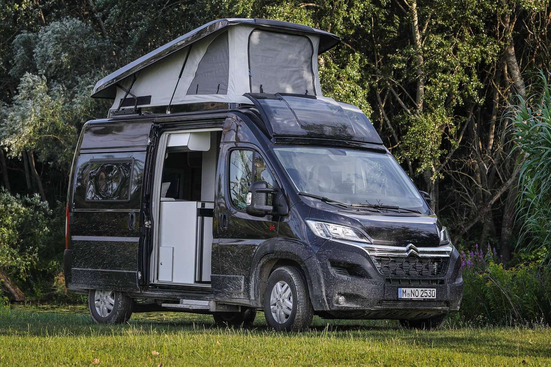 Descubrir el paisaje de las islas con cámper Canarias, de la mano de Clever Vans