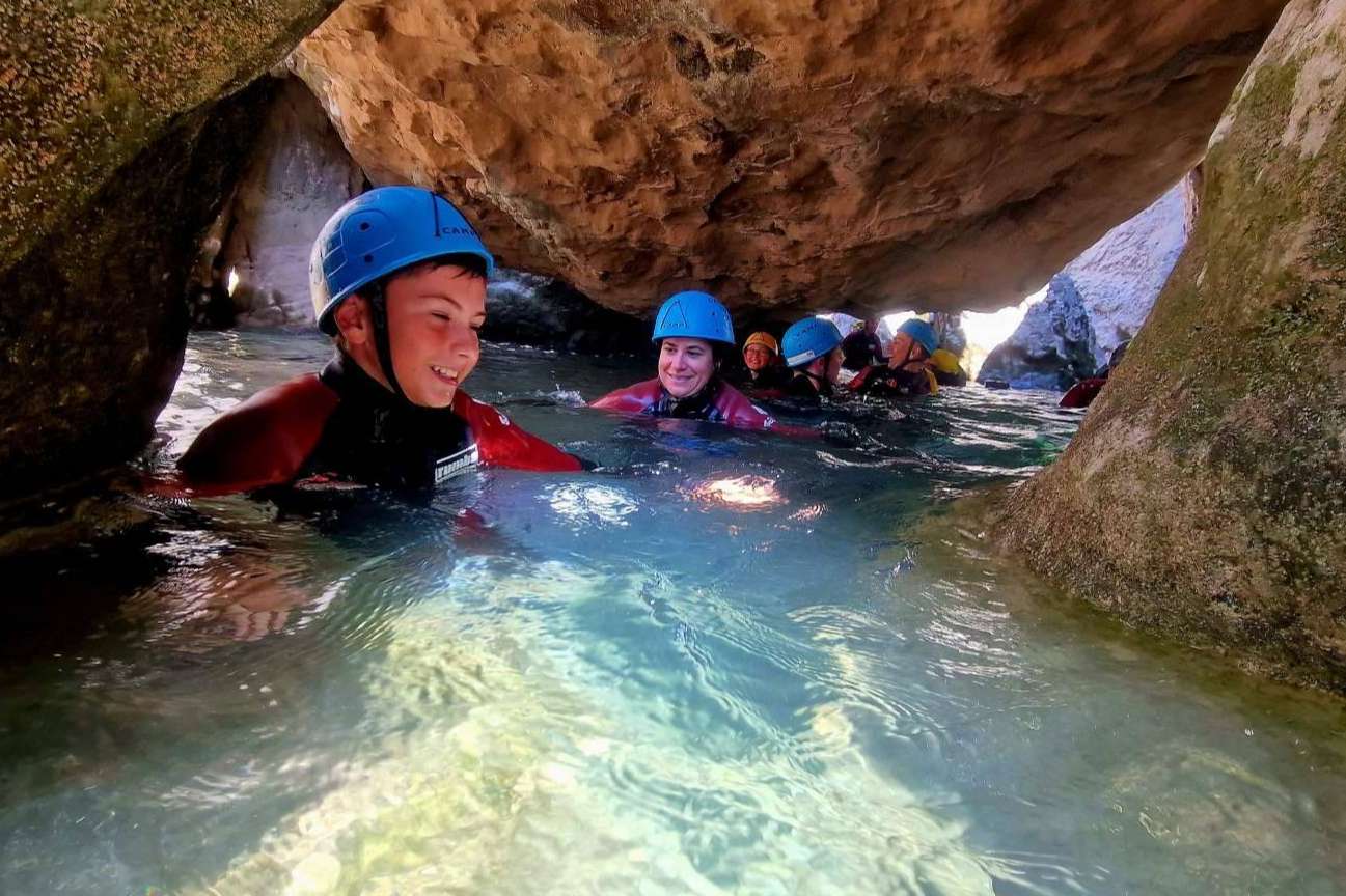 Vivir una experiencia única en Canyoning Sierra de Guara