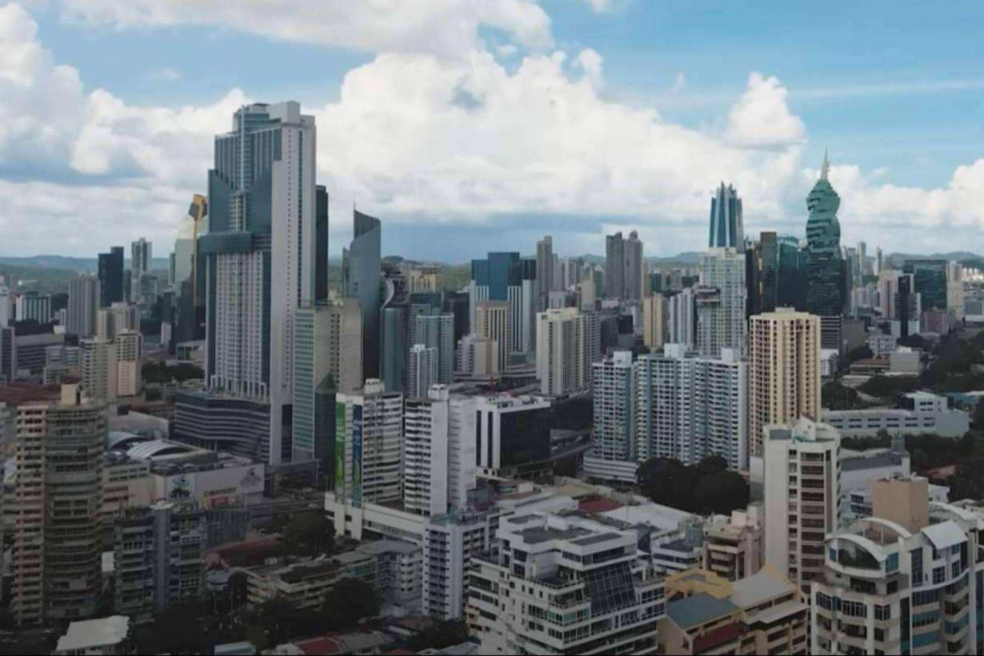 Vivir frente al mar en la Ciudad de Panamá con Avenida Balboa; precios accesibles y ubicación privilegiada