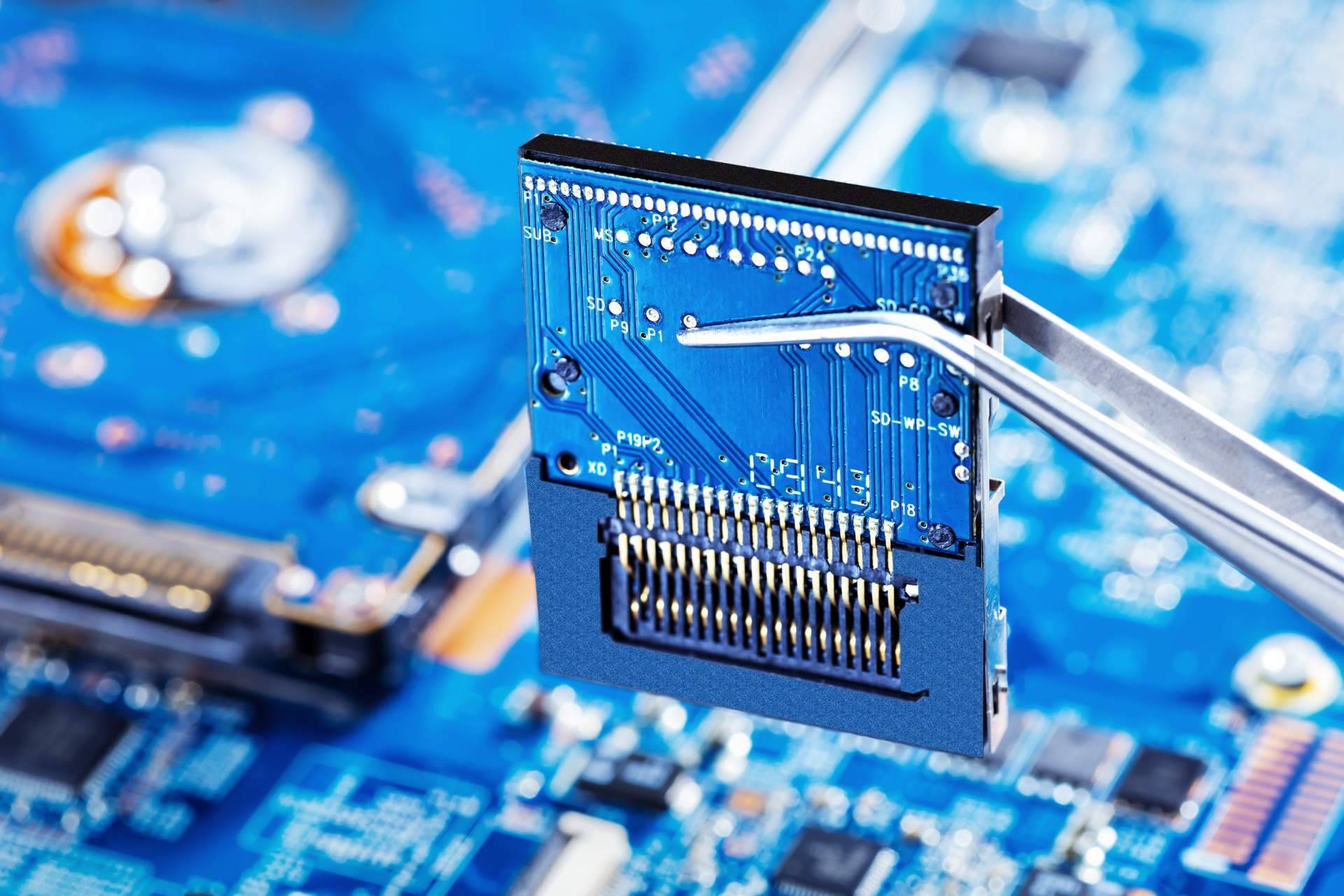 Evitar las falsificaciones de chips electrónicos gracias a los servicios que brinda Apus Global