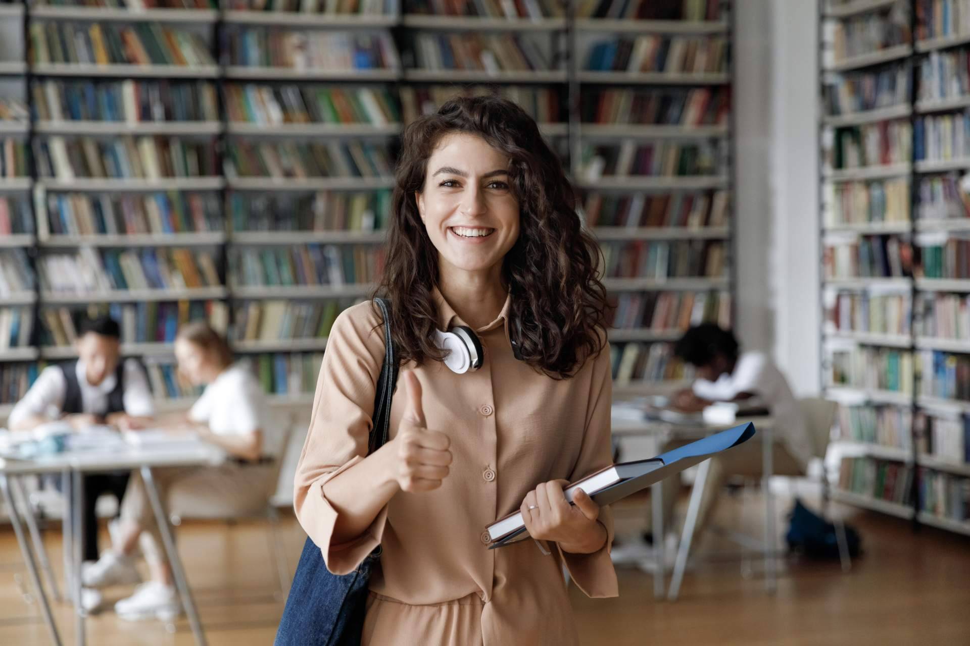 Ayuda Universitaria; asesoría para estudiantes de Navarra en la elaboración de su TFG