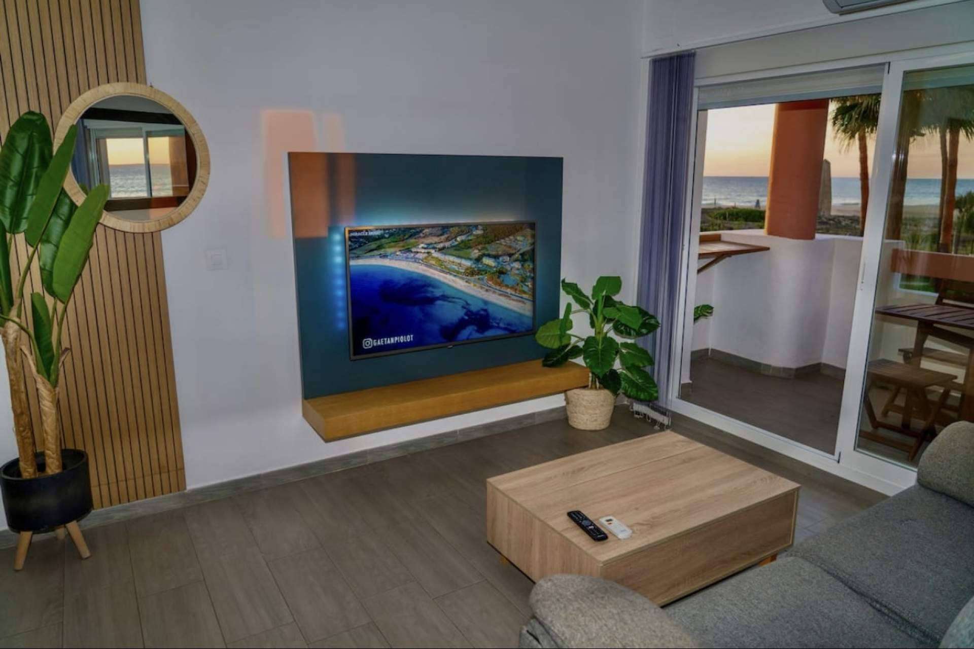 Uno de los mejores alojamientos en Zahara de los Atunes, Apartasuites Royal Zahara