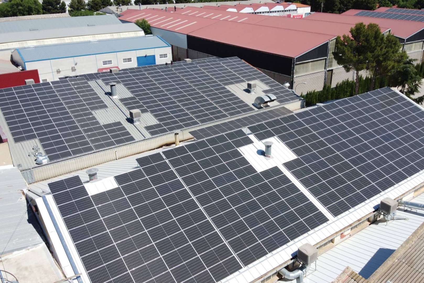 Pasarse al uso de los paneles solares con Iner Smart Solar, una clara apuesta por la sostenibilidad y el ahorro