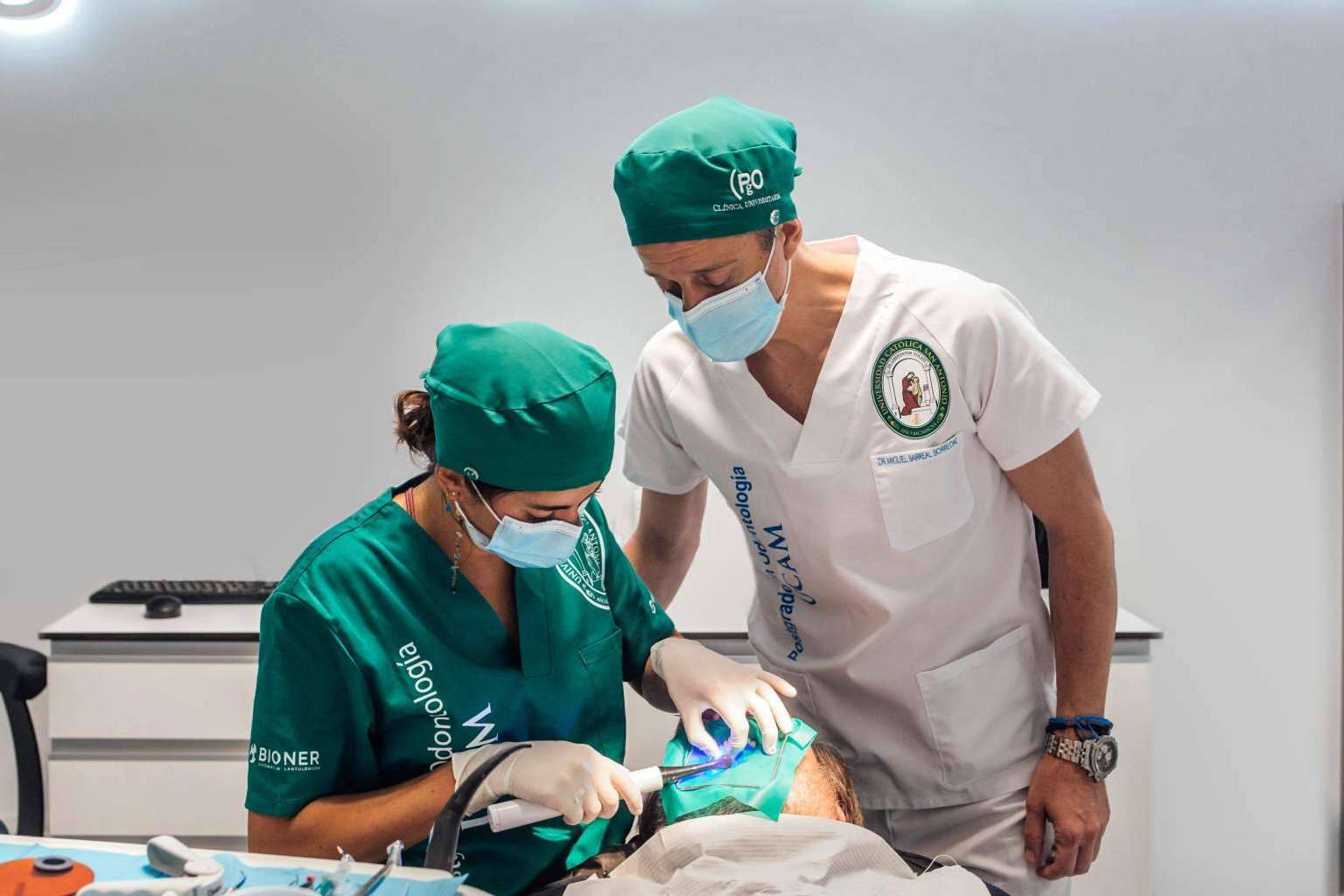 Por qué estudiar un postgrado en odontología