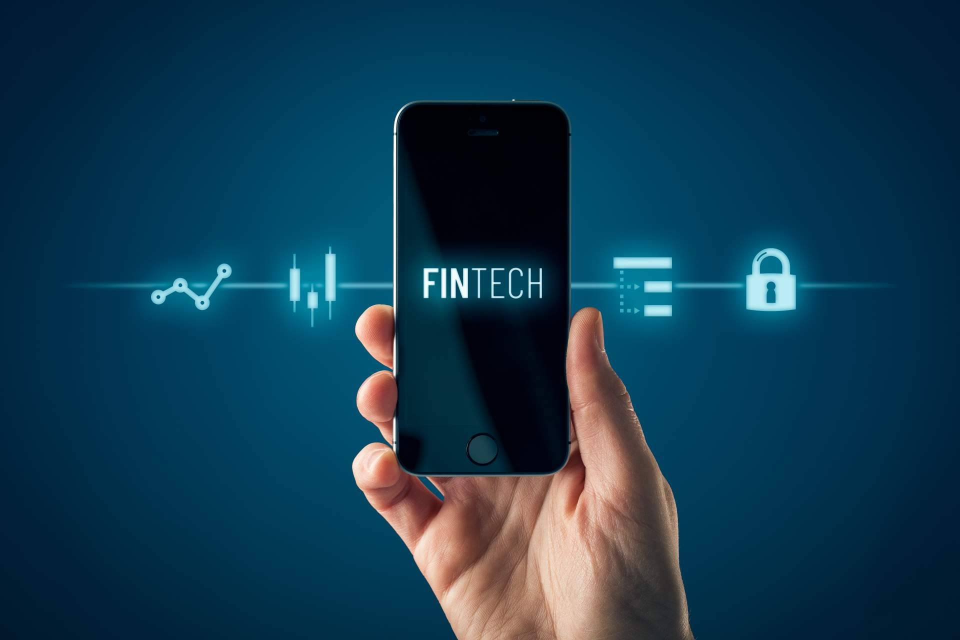 Instant Financial Issuance, la solución fintech de la firma AK Digital