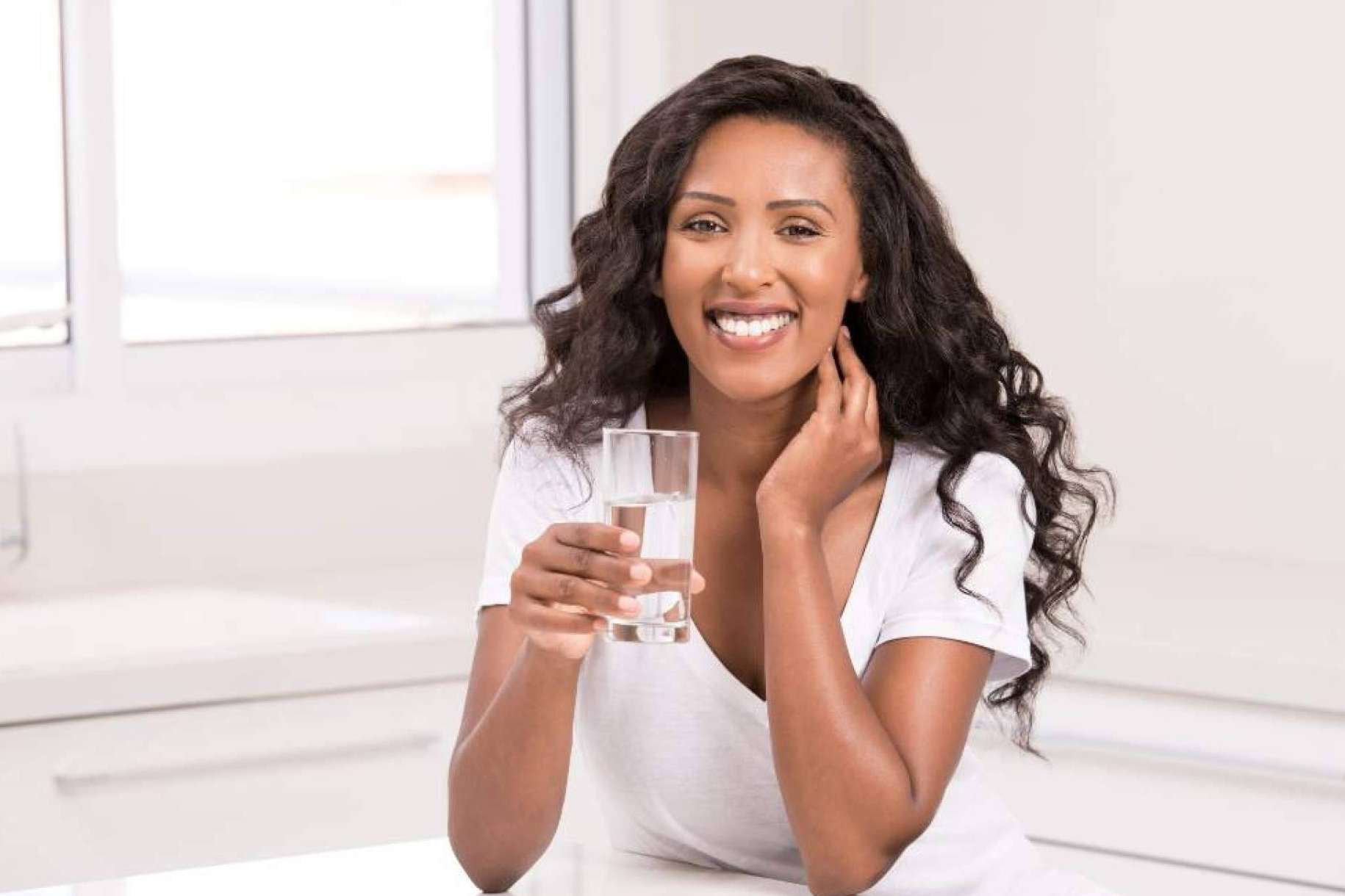 Razones por las que tener en una oficina un dispensador de agua fría, por Acquajet
