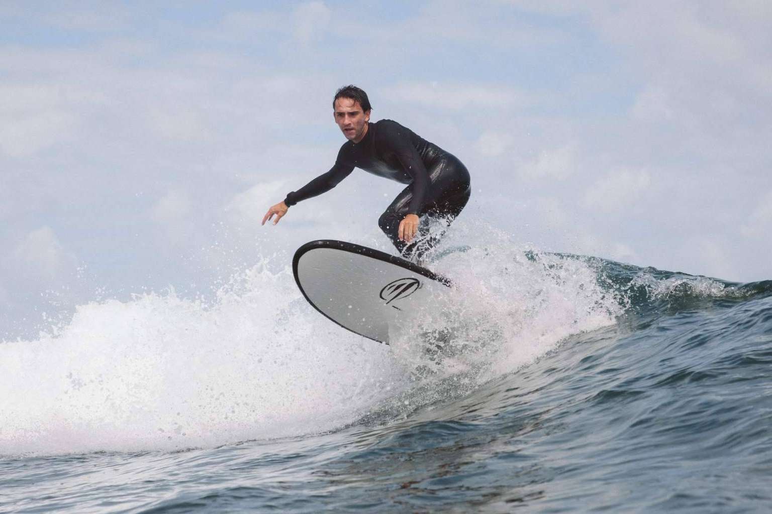 Flysurf ofrece tablas de surf innovadoras para todos los estilos de olas y niveles